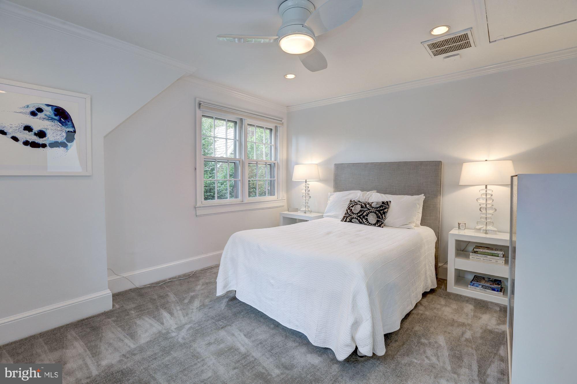 BERKLEY - Residential