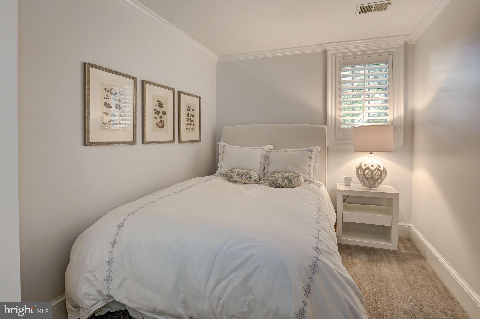 BERKLEY - Residential