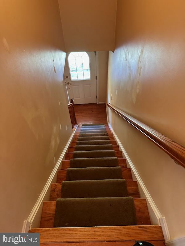 RIVERSIDE MEADOWS - Residential