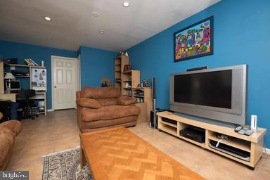 SOMERSET AT WESTRIDGE CO - Residential Lease