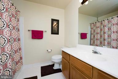 SOMERSET AT WESTRIDGE CO - Residential Lease