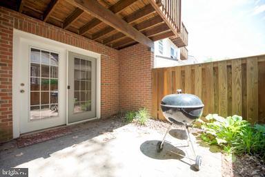 SOMERSET AT WESTRIDGE CO - Residential Lease