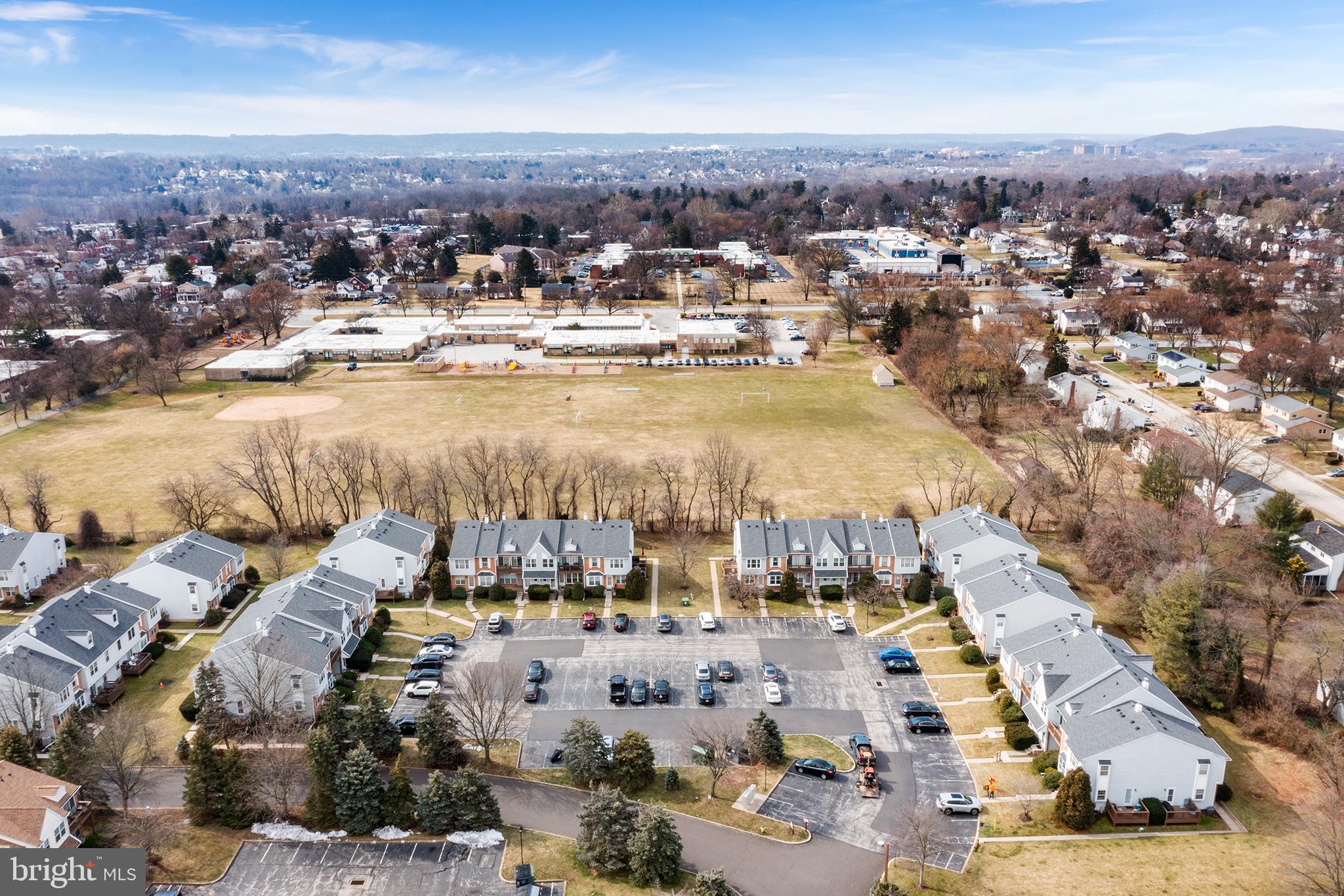 NORTHRIDGE ESTATES - Residential