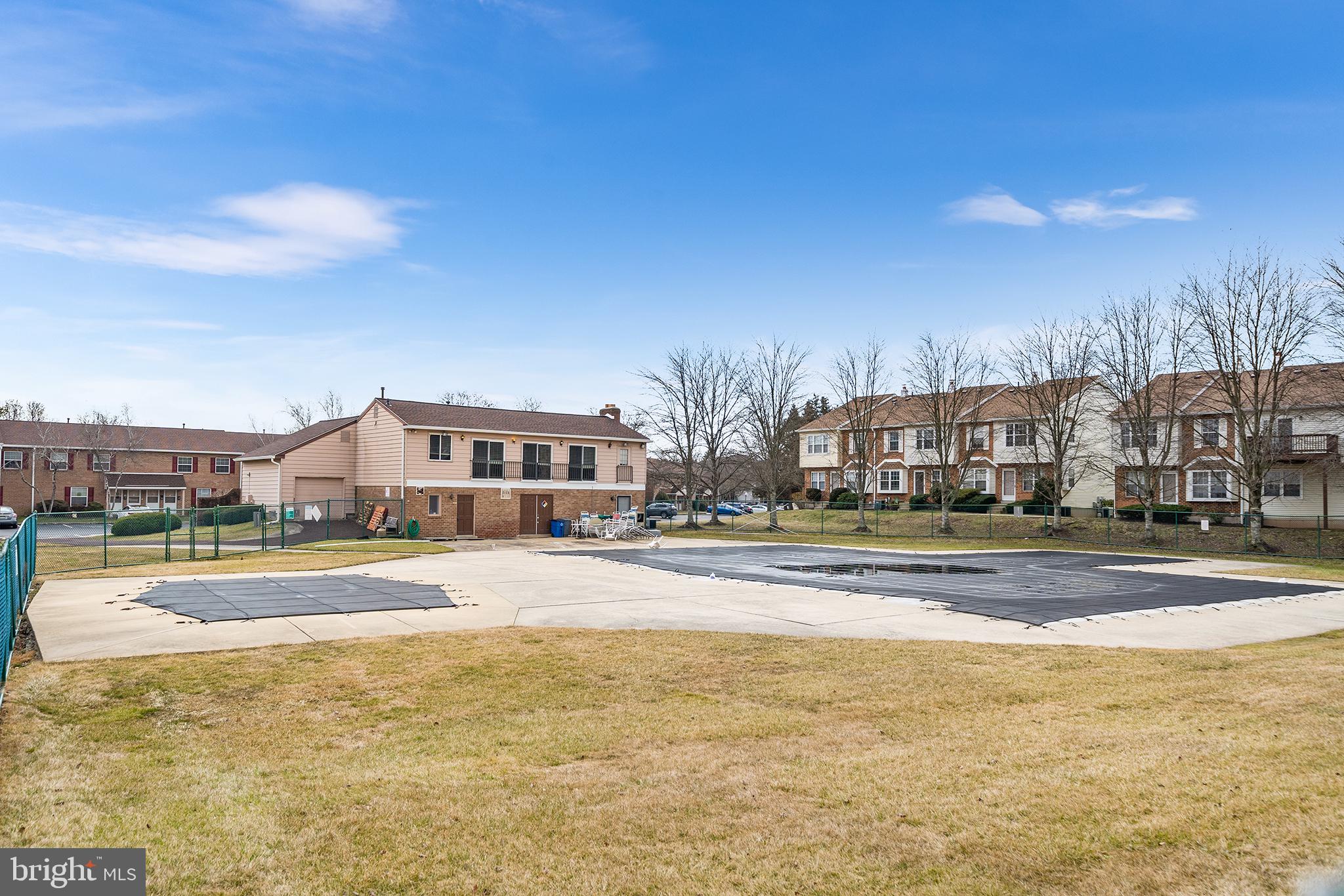 NORTHRIDGE ESTATES - Residential