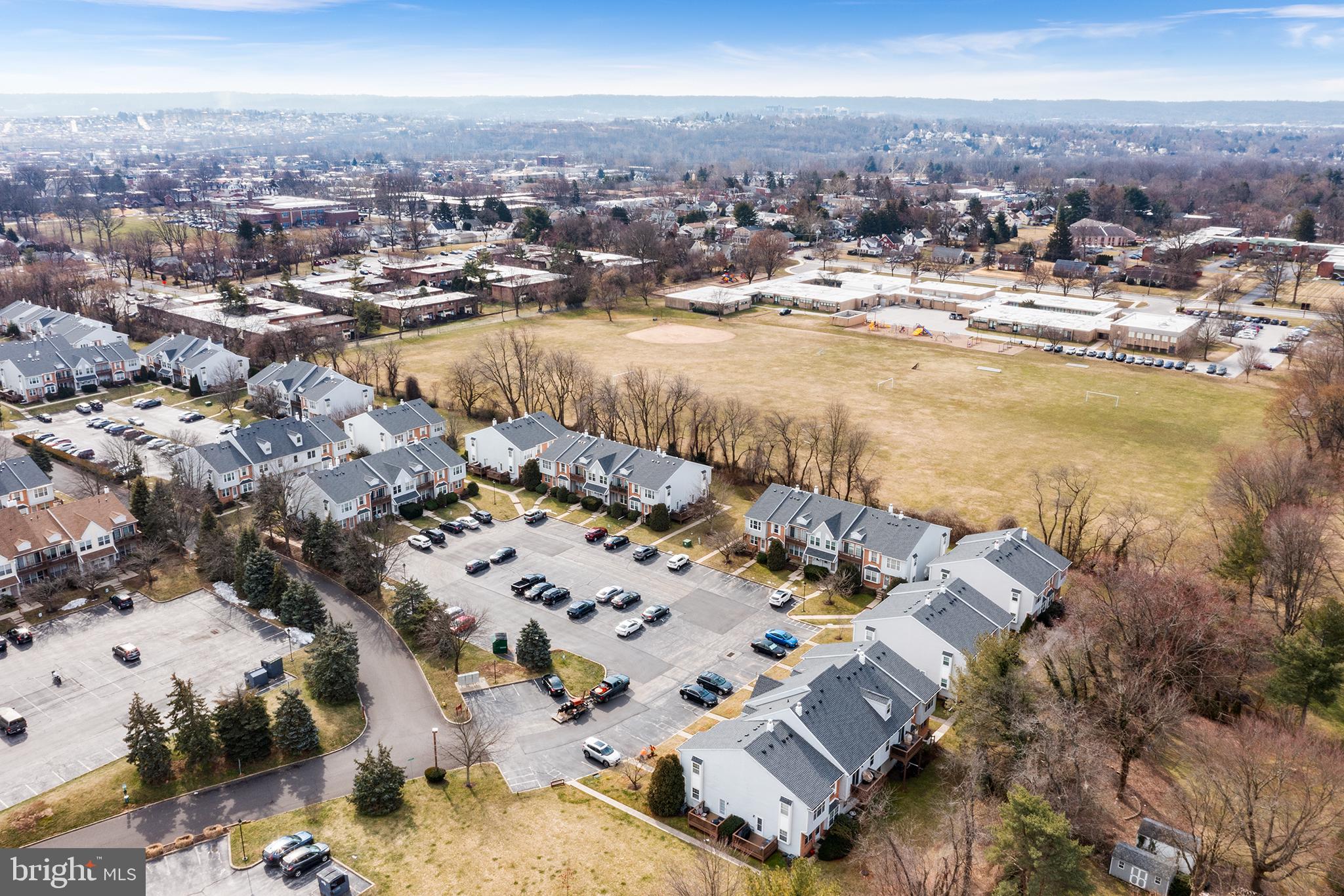 NORTHRIDGE ESTATES - Residential