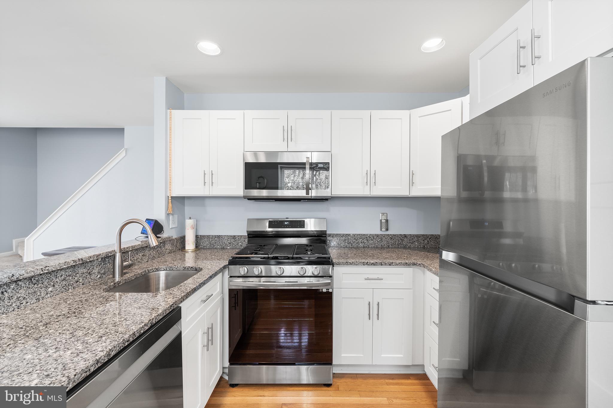 NORTHRIDGE ESTATES - Residential