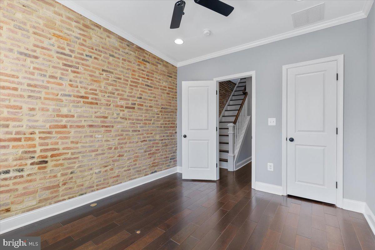 FEDERAL HILL HISTORIC DISTRICT - Residential Lease