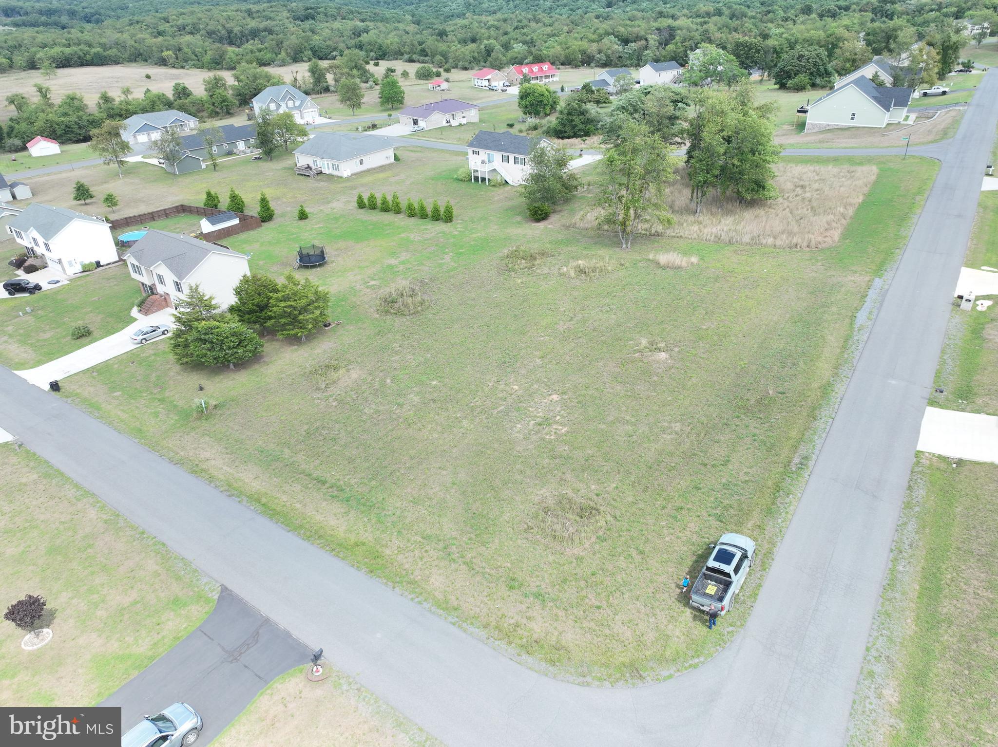 HARVEST HILLS - Land