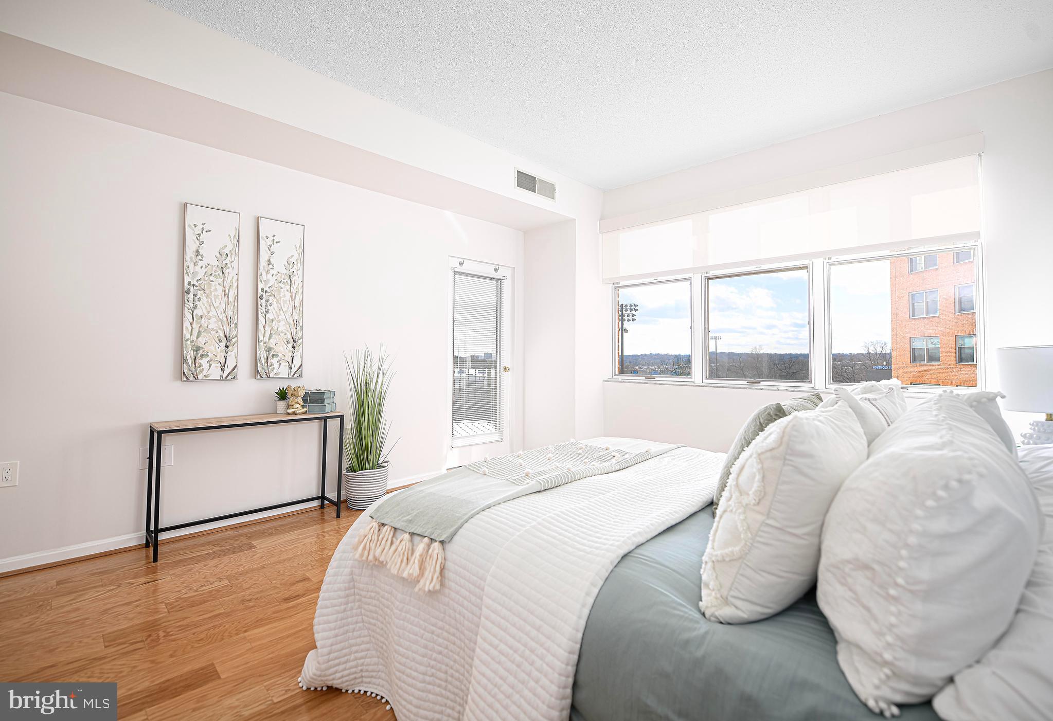 TUSCANY-CANTERBURY - Residential