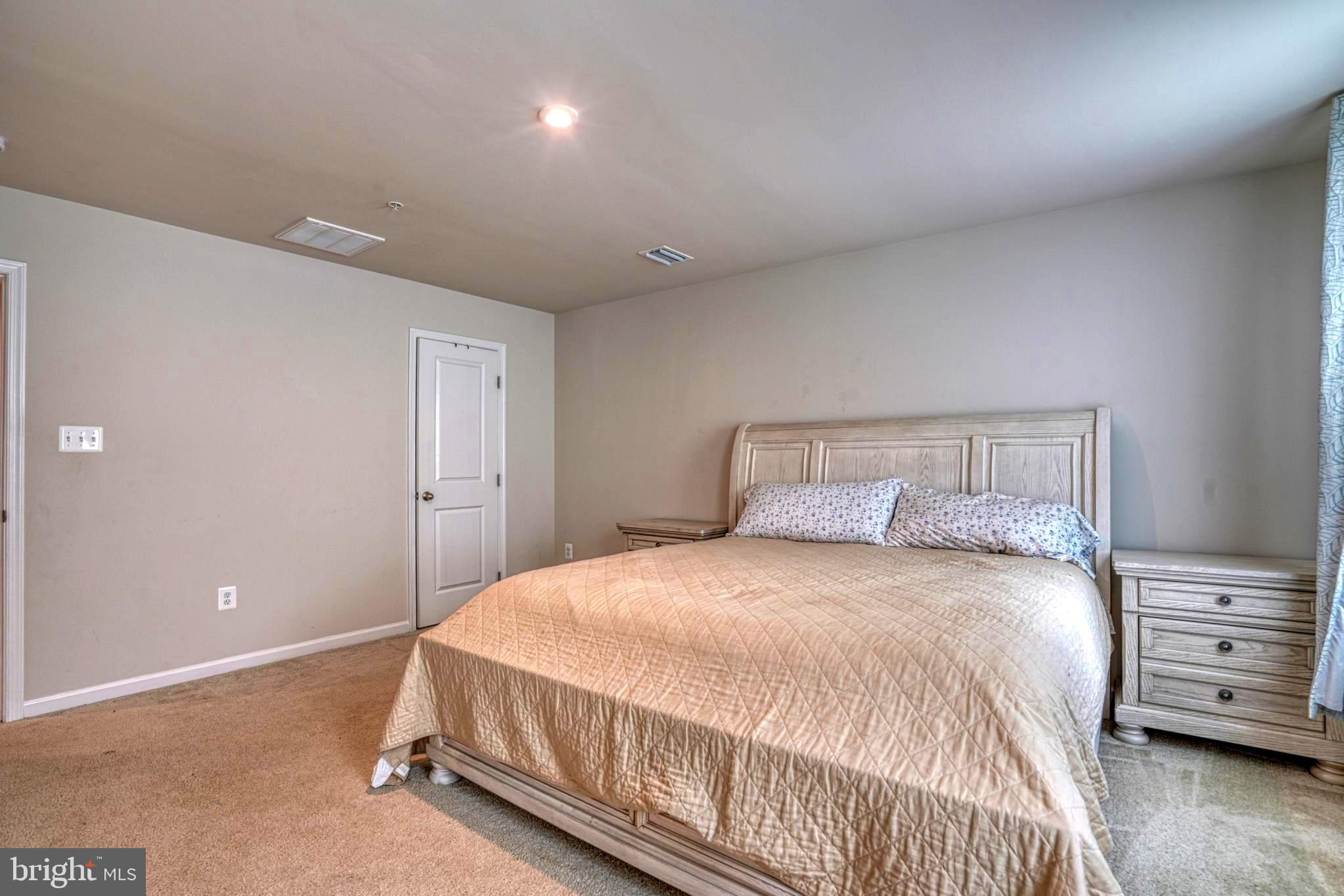 HERON POINT - Residential