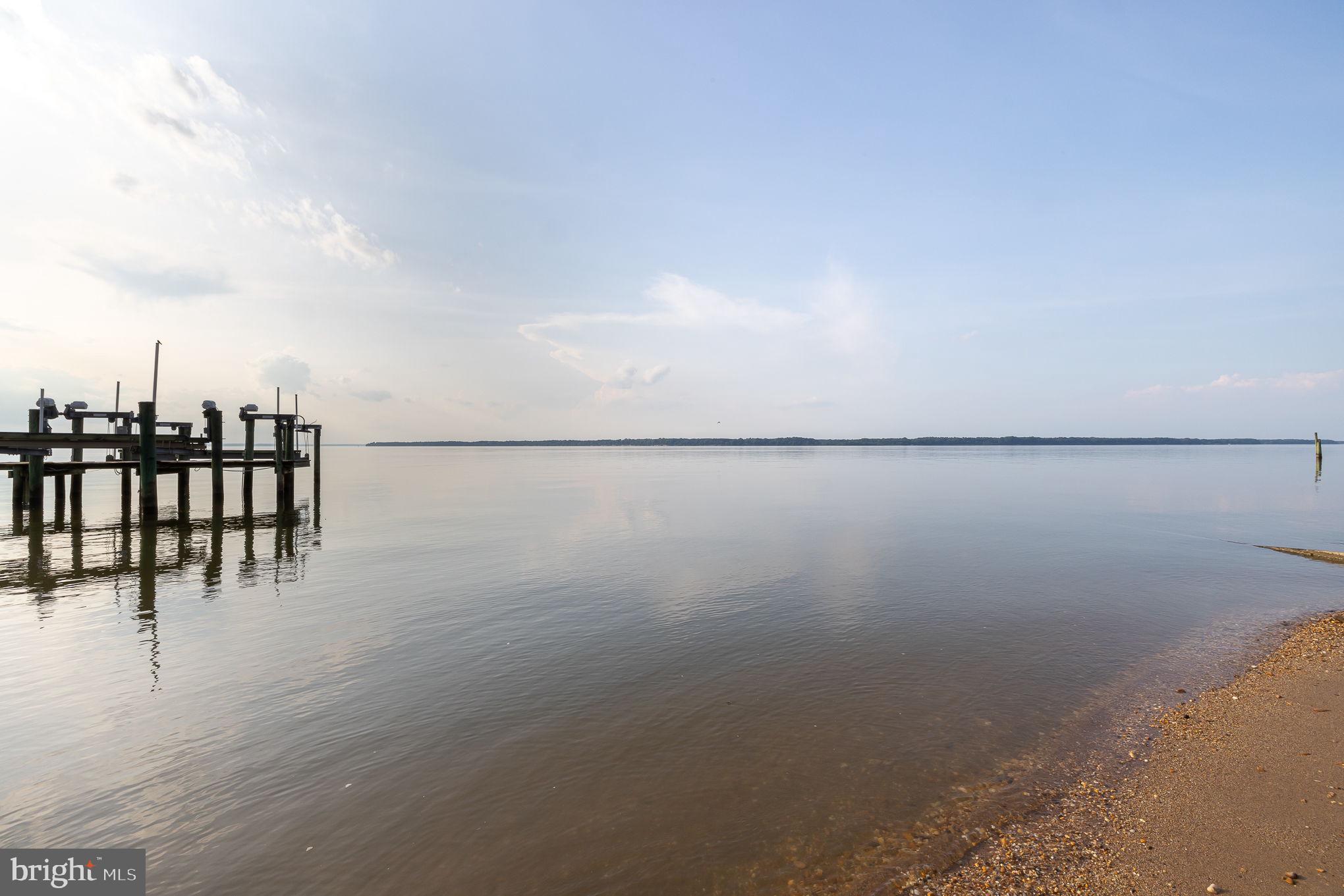POTOMAC RIVER - Residential