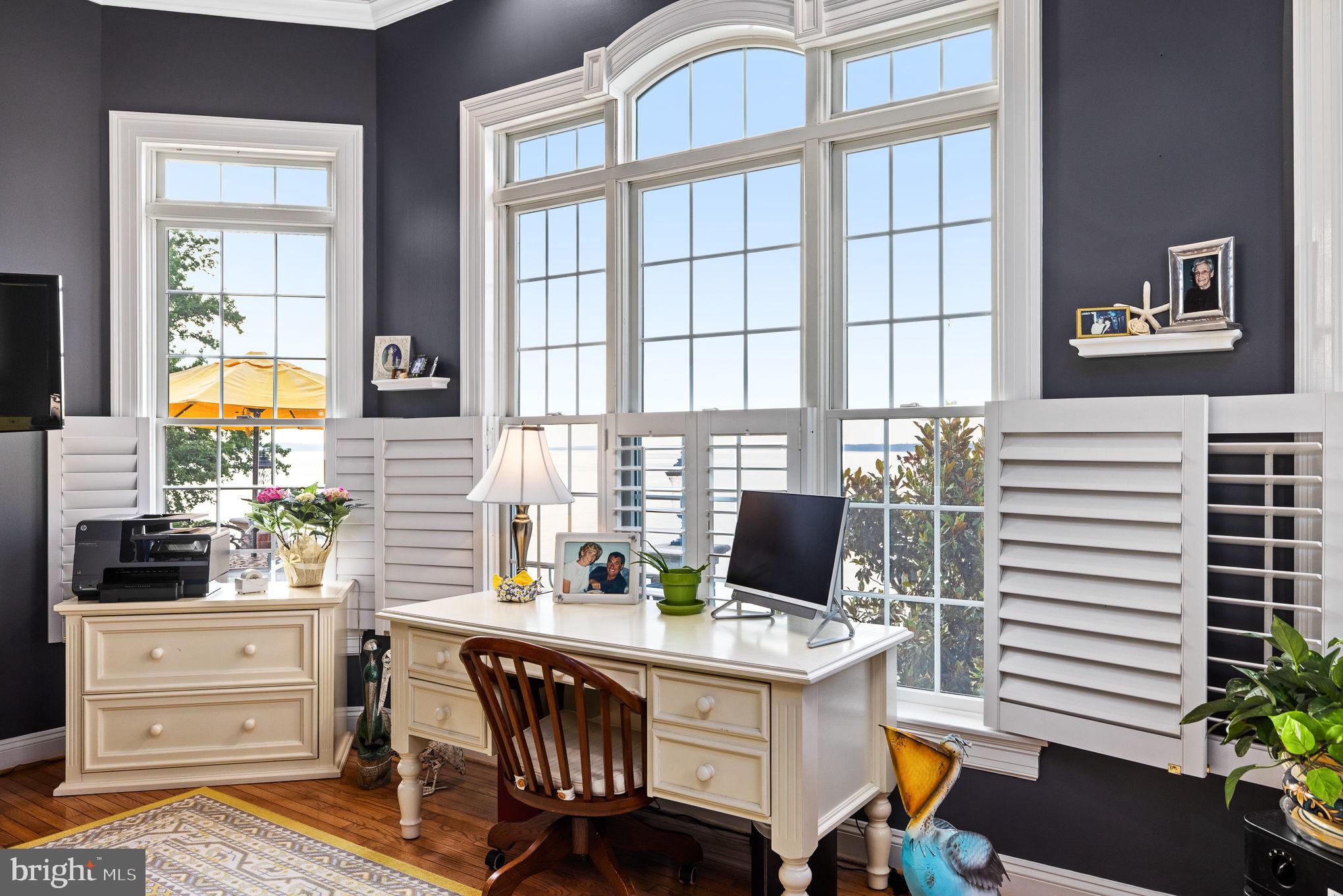 POTOMAC RIVER - Residential