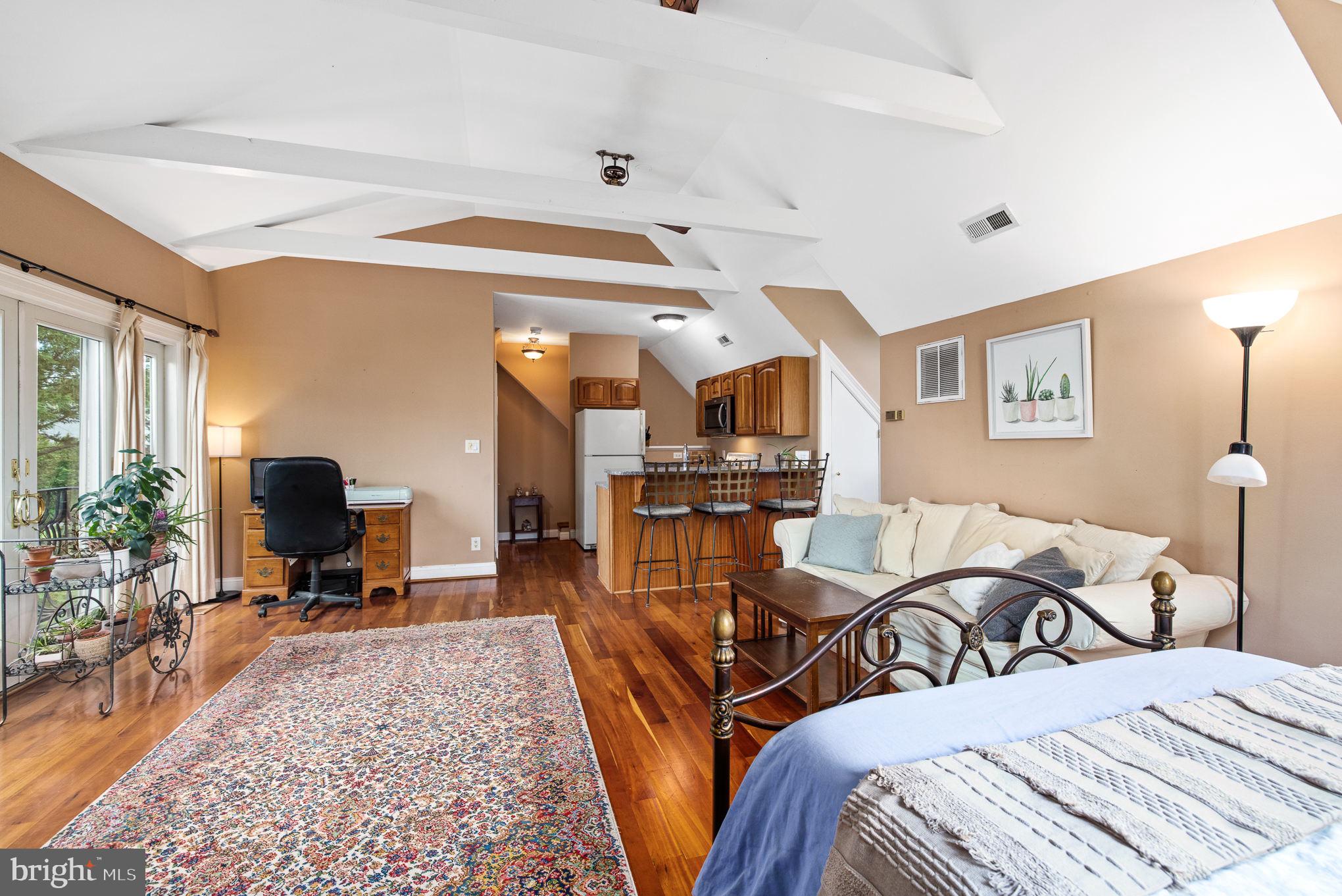 POTOMAC RIVER - Residential