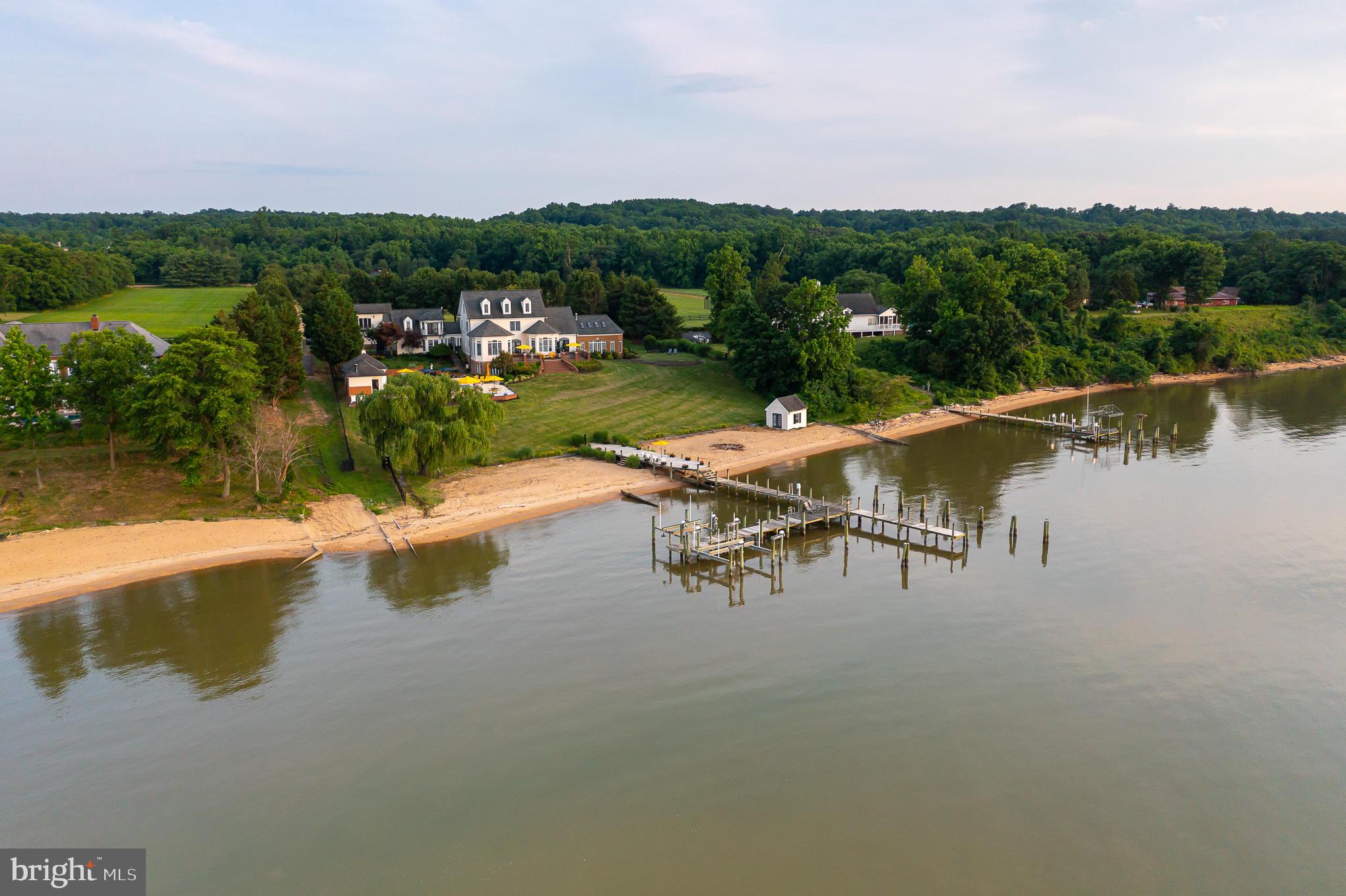 POTOMAC RIVER - Residential