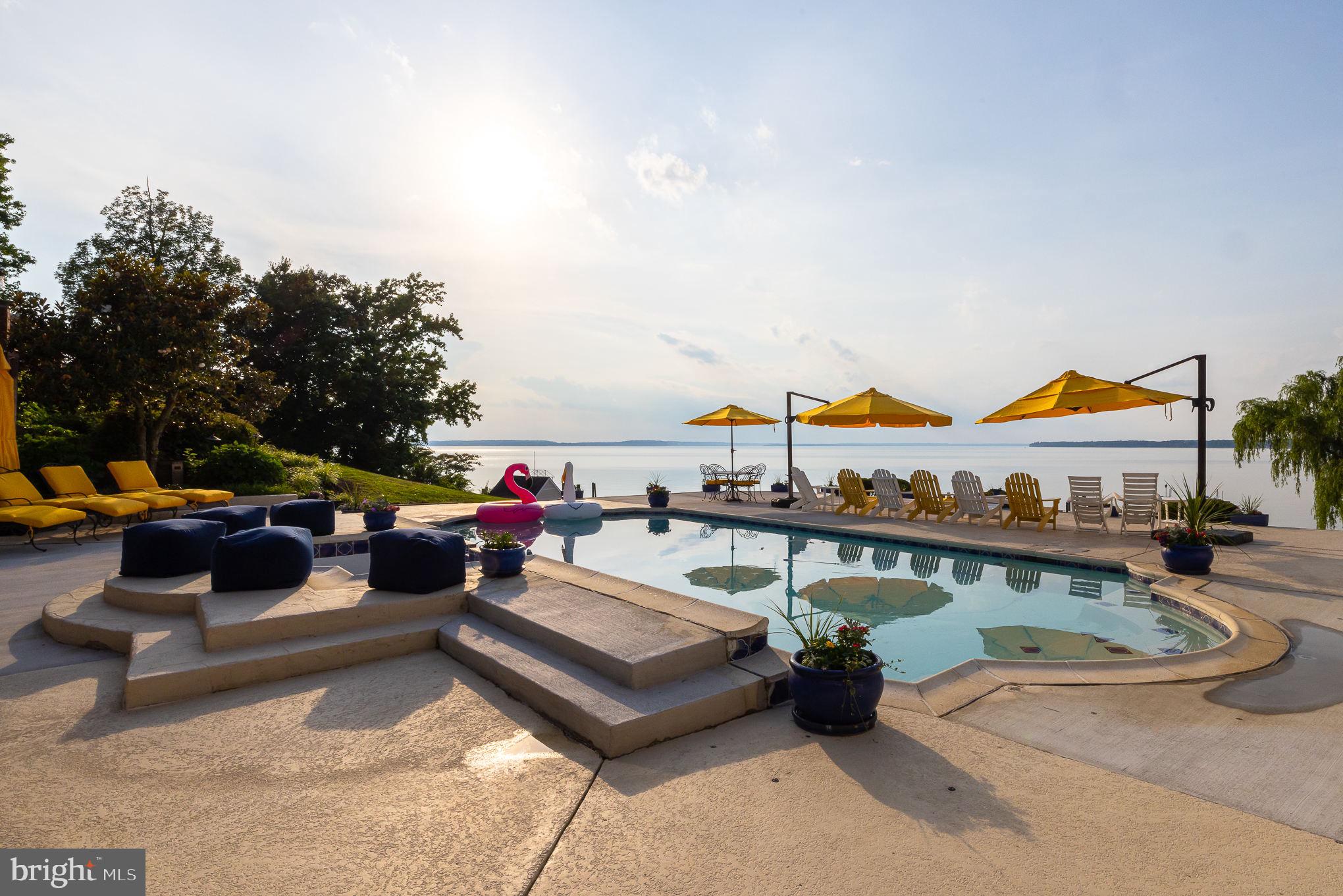 POTOMAC RIVER - Residential