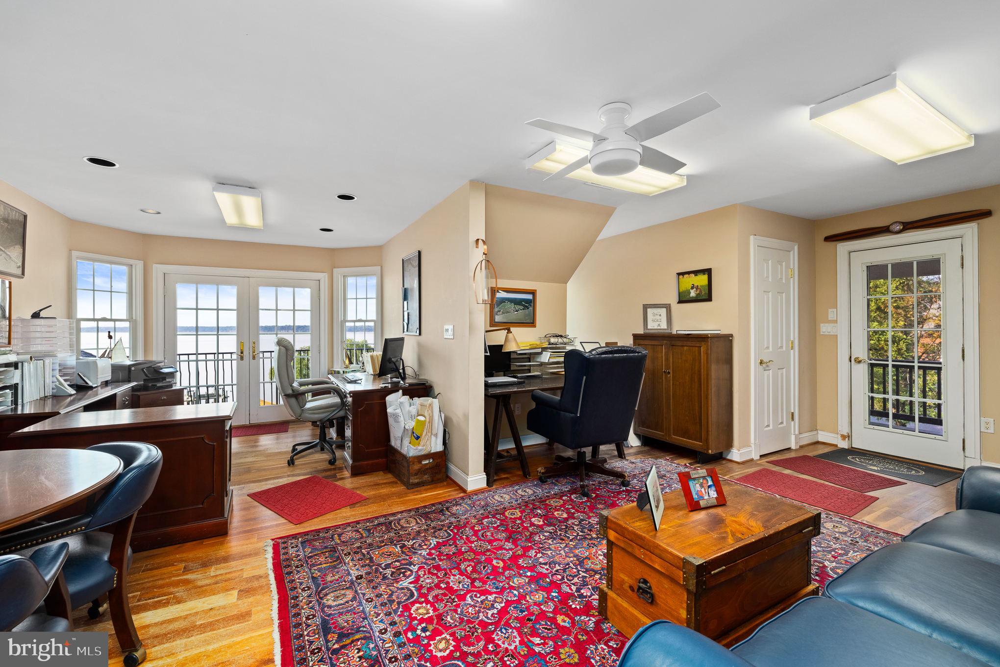 POTOMAC RIVER - Residential