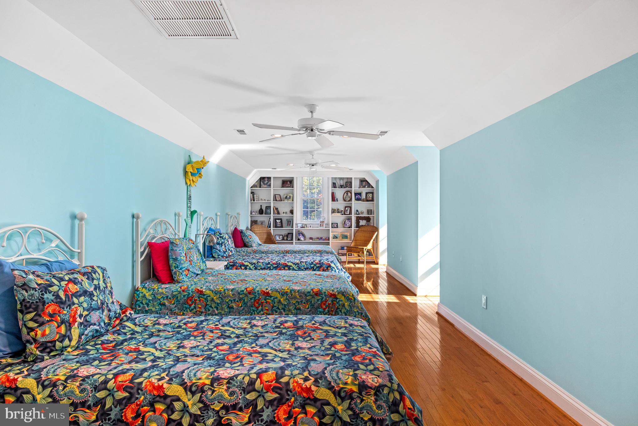 POTOMAC RIVER - Residential