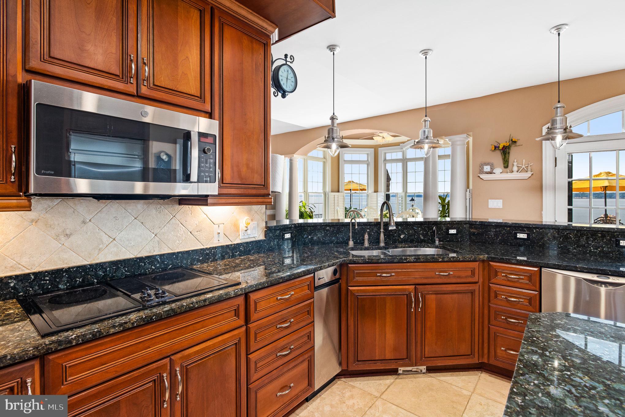 POTOMAC RIVER - Residential