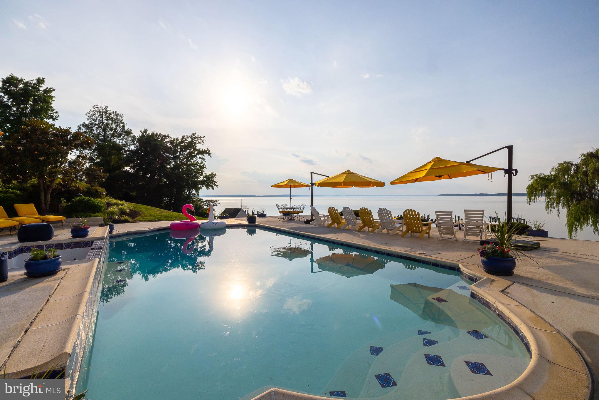 POTOMAC RIVER - Residential