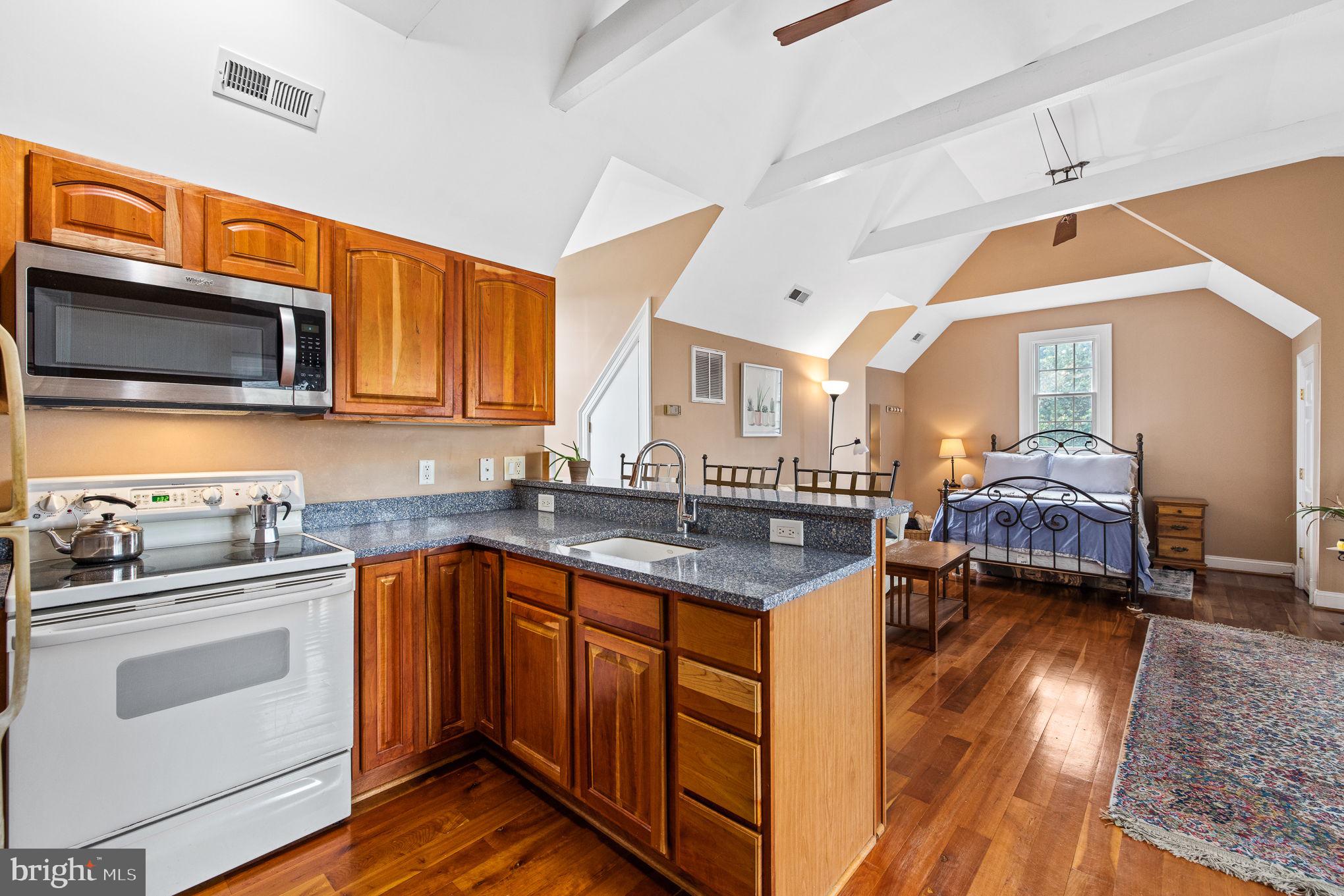 POTOMAC RIVER - Residential