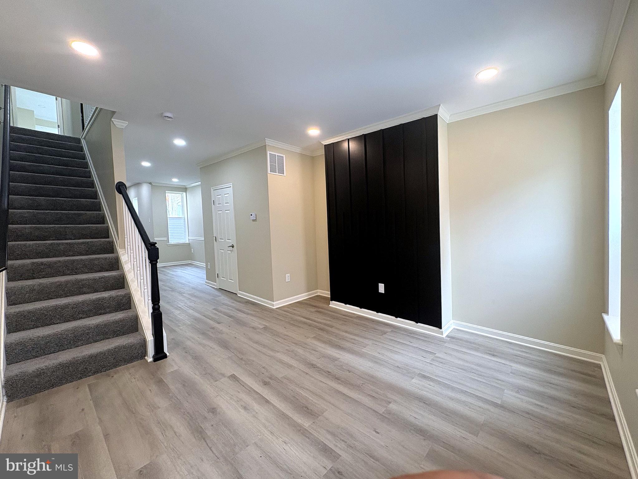 203 S PULASKI STREET