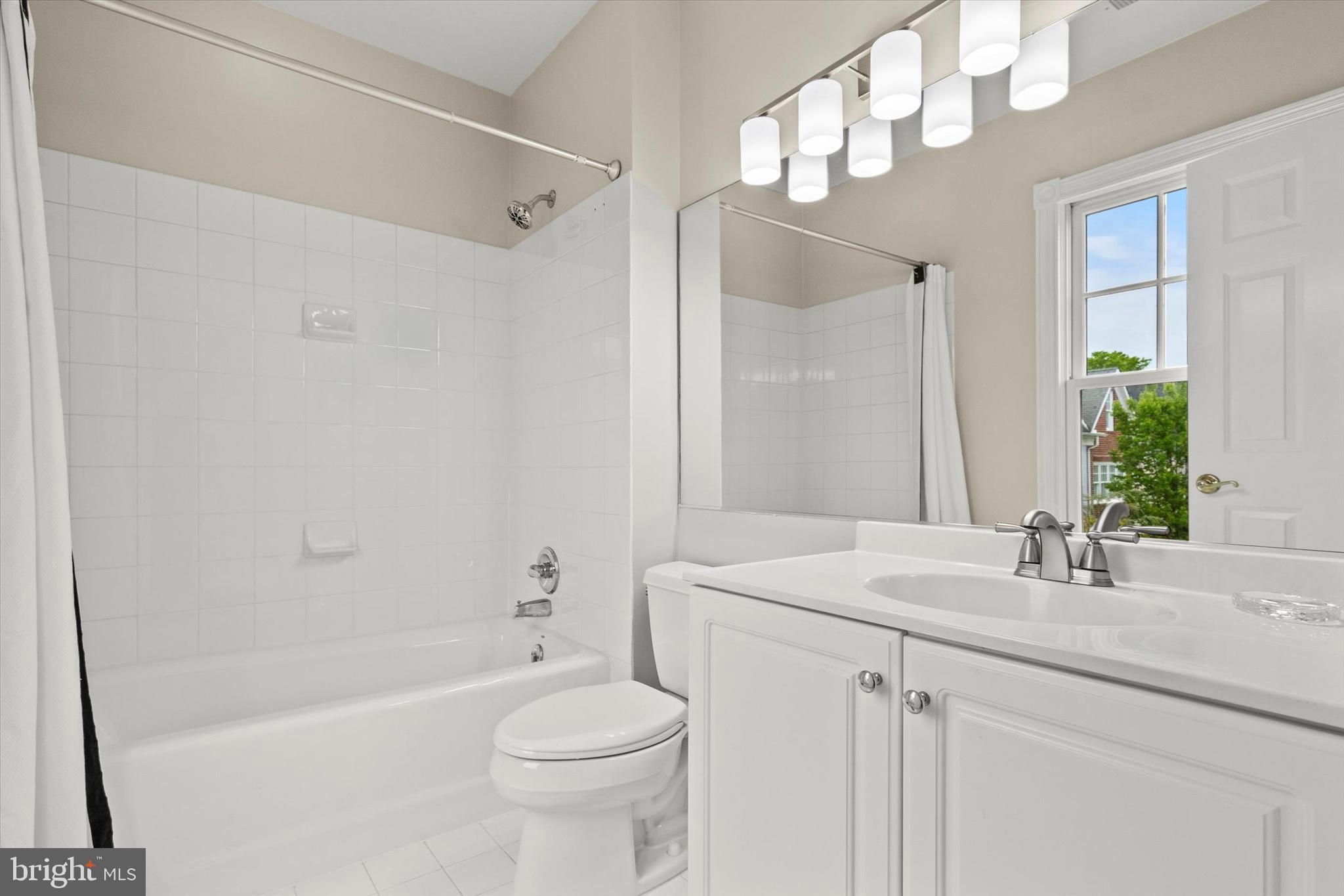 OLD TOWN GATEWAY - Residential