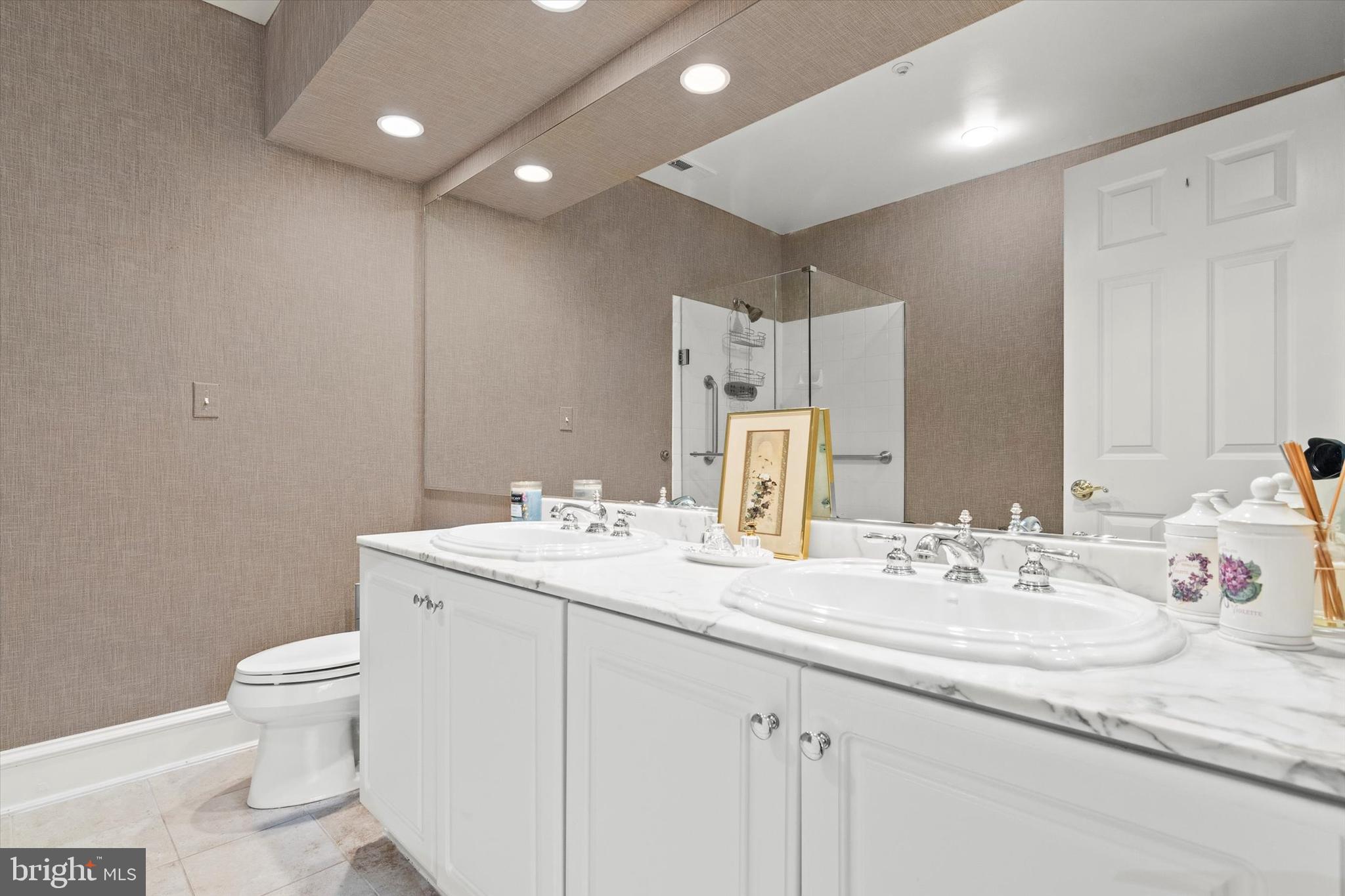 OLD TOWN GATEWAY - Residential