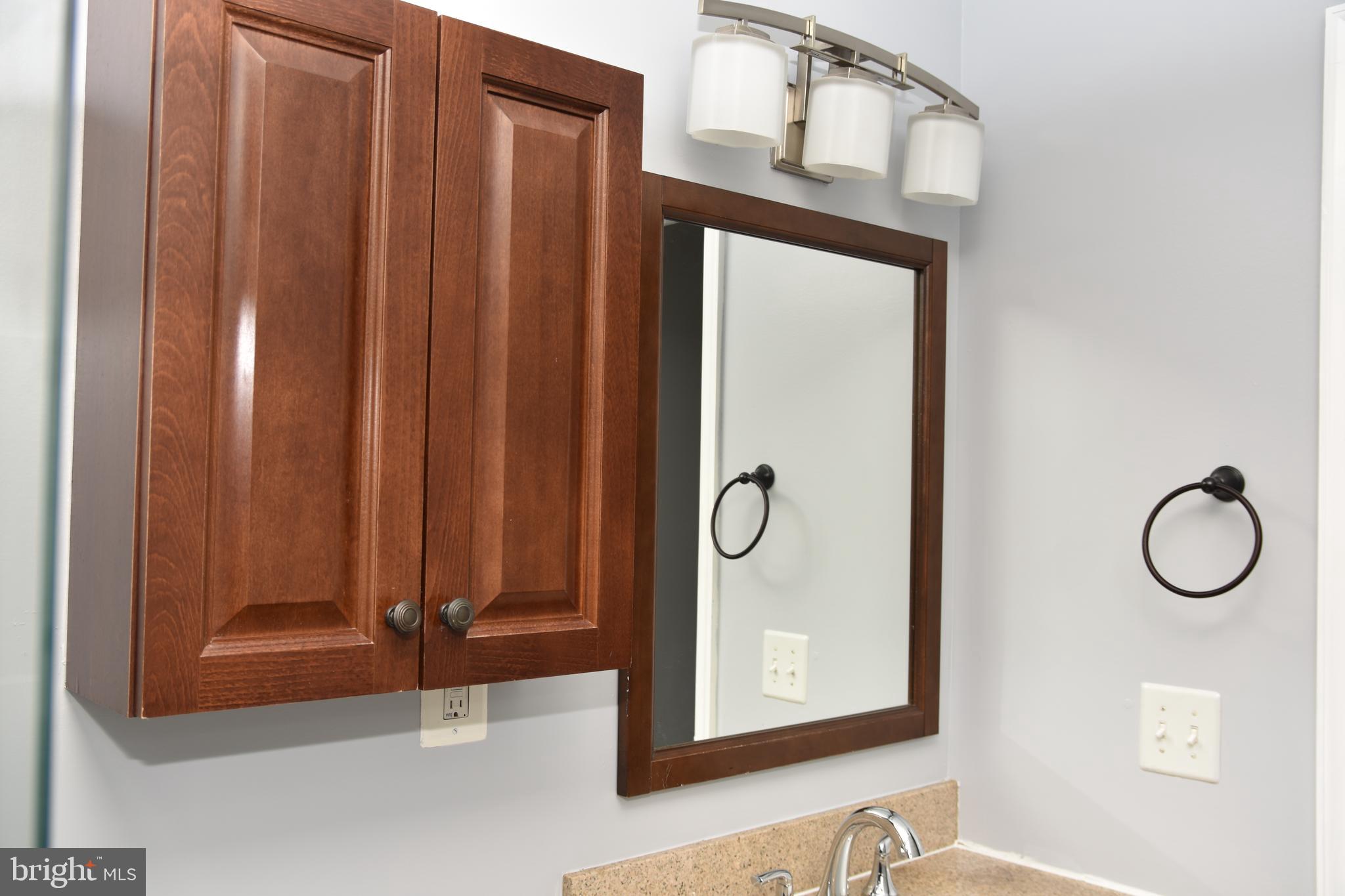 NORTH SPRINGFIELD - Residential Lease