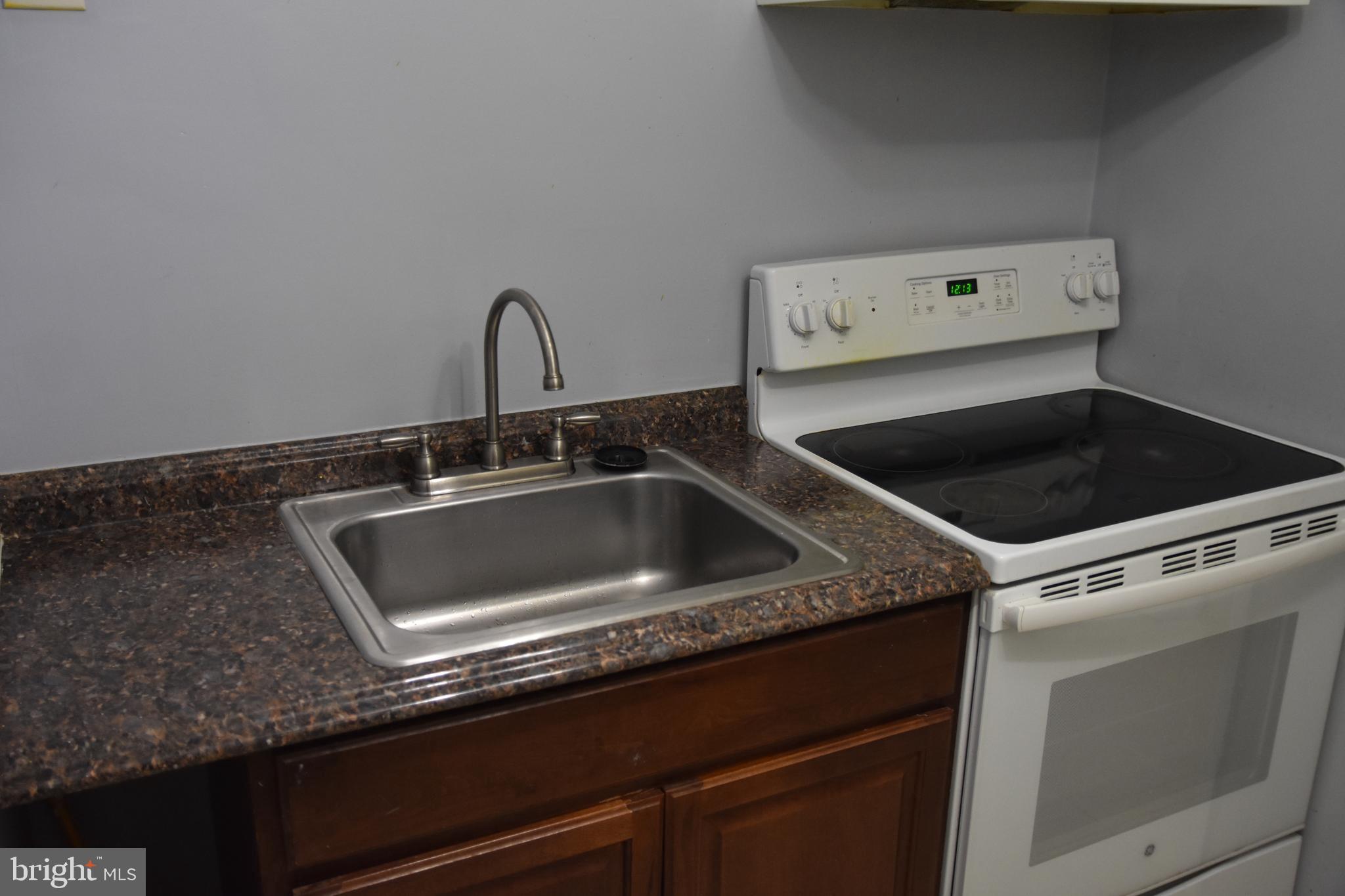 NORTH SPRINGFIELD - Residential Lease