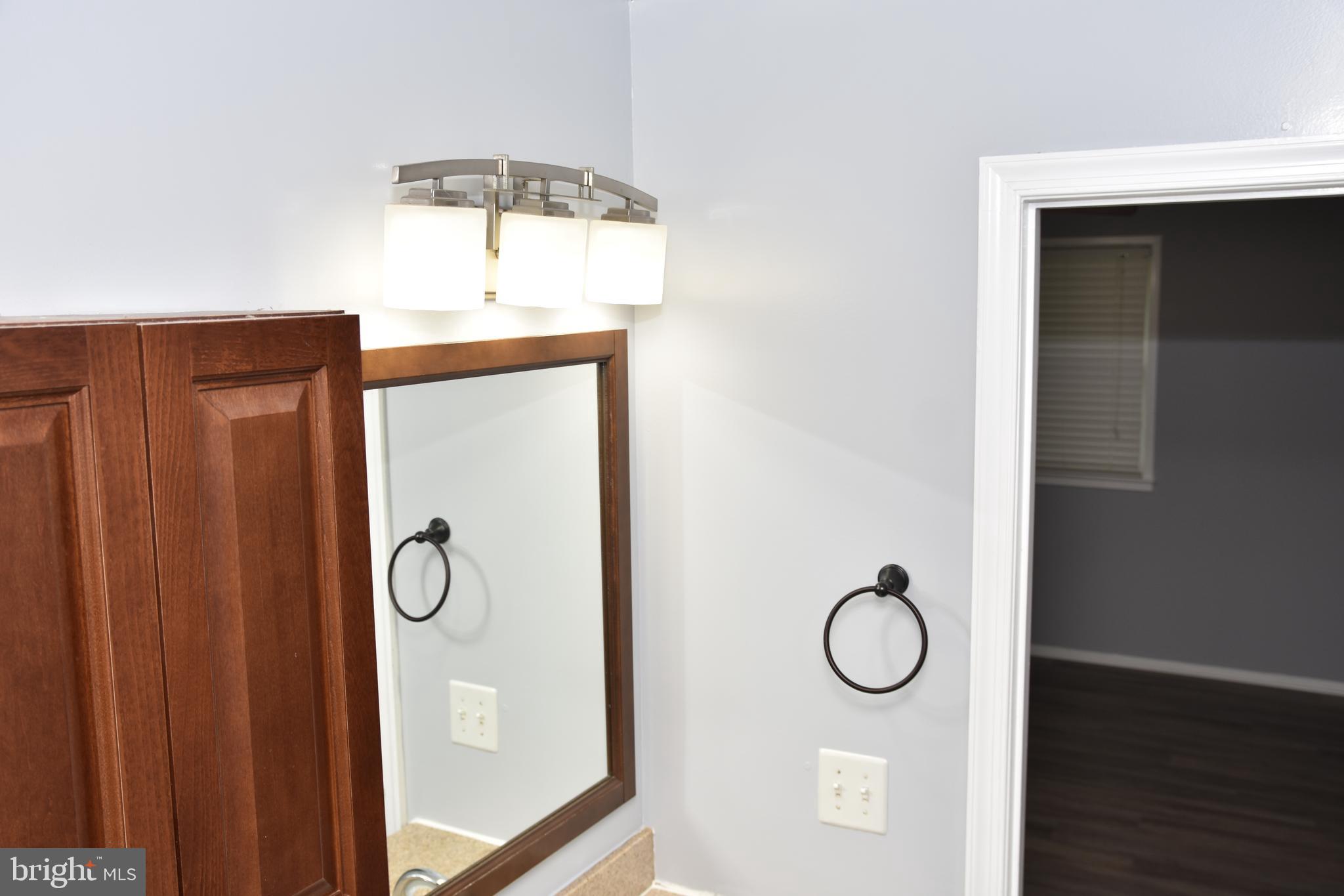 NORTH SPRINGFIELD - Residential Lease