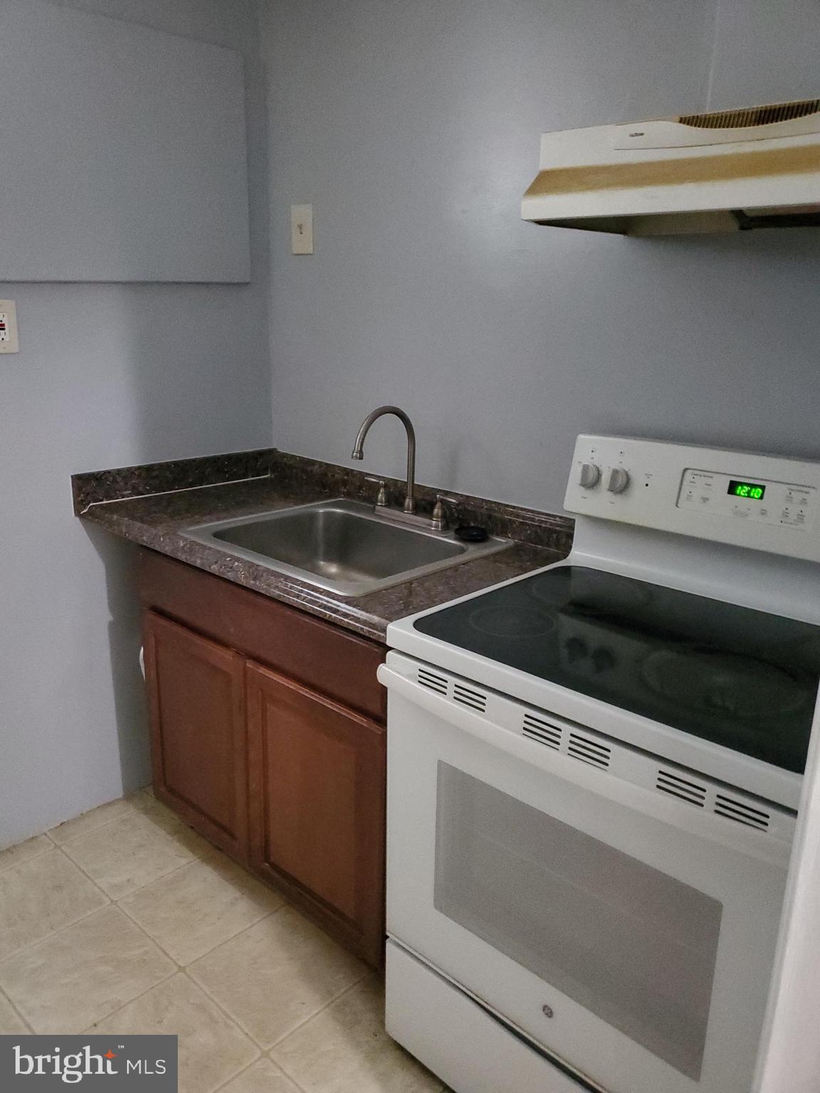 NORTH SPRINGFIELD - Residential Lease