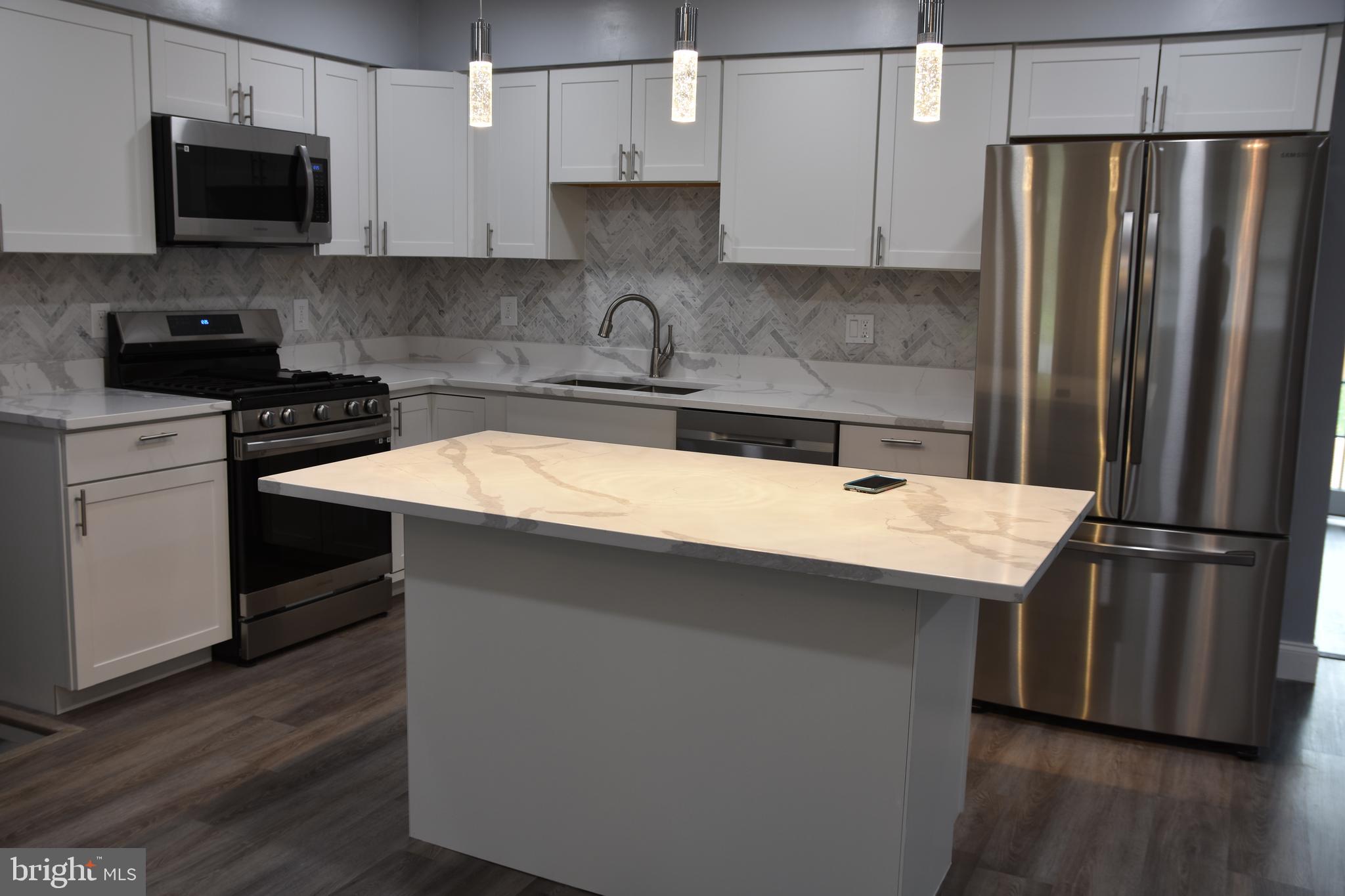 NORTH SPRINGFIELD - Residential Lease