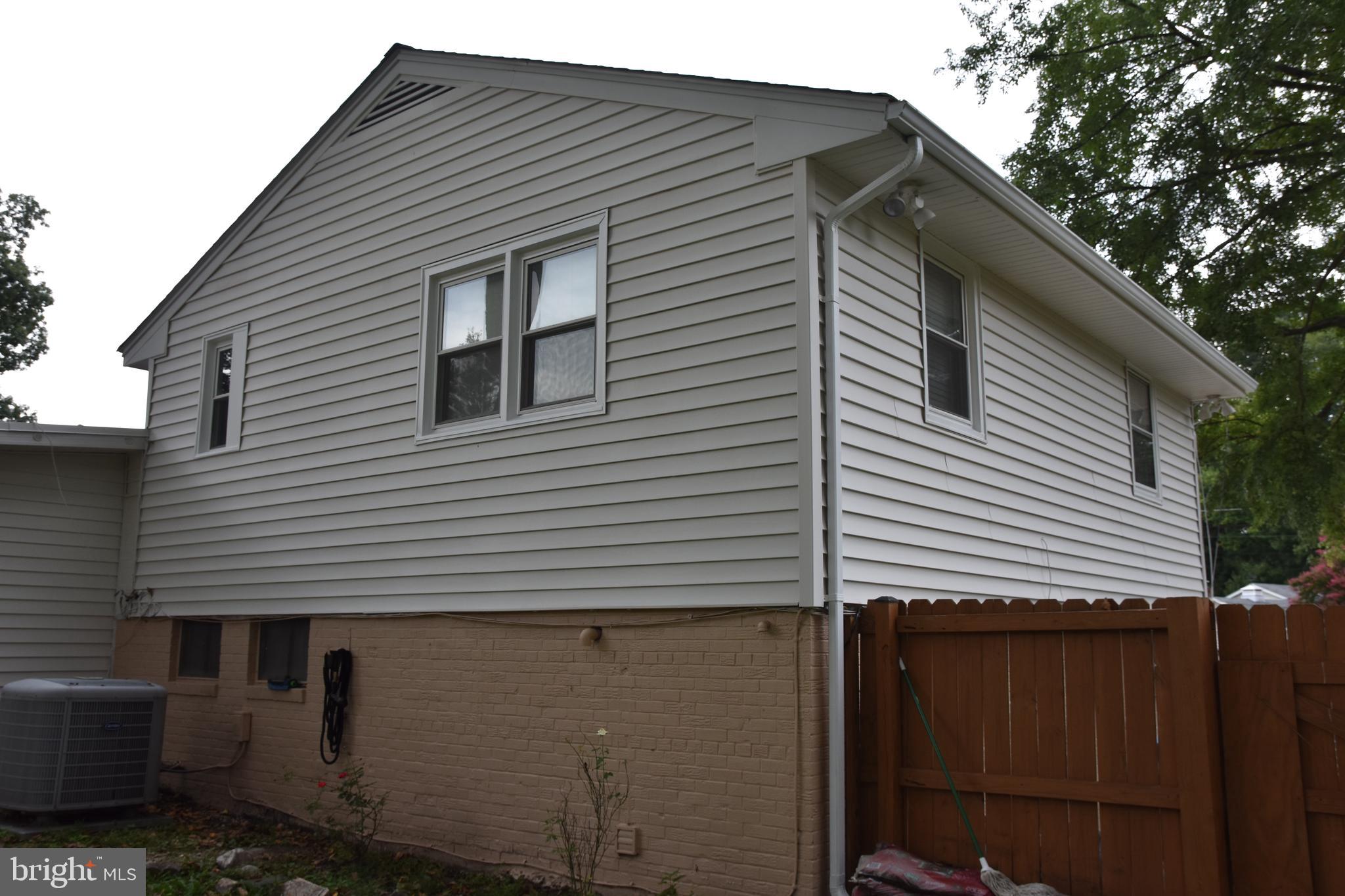 NORTH SPRINGFIELD - Residential Lease