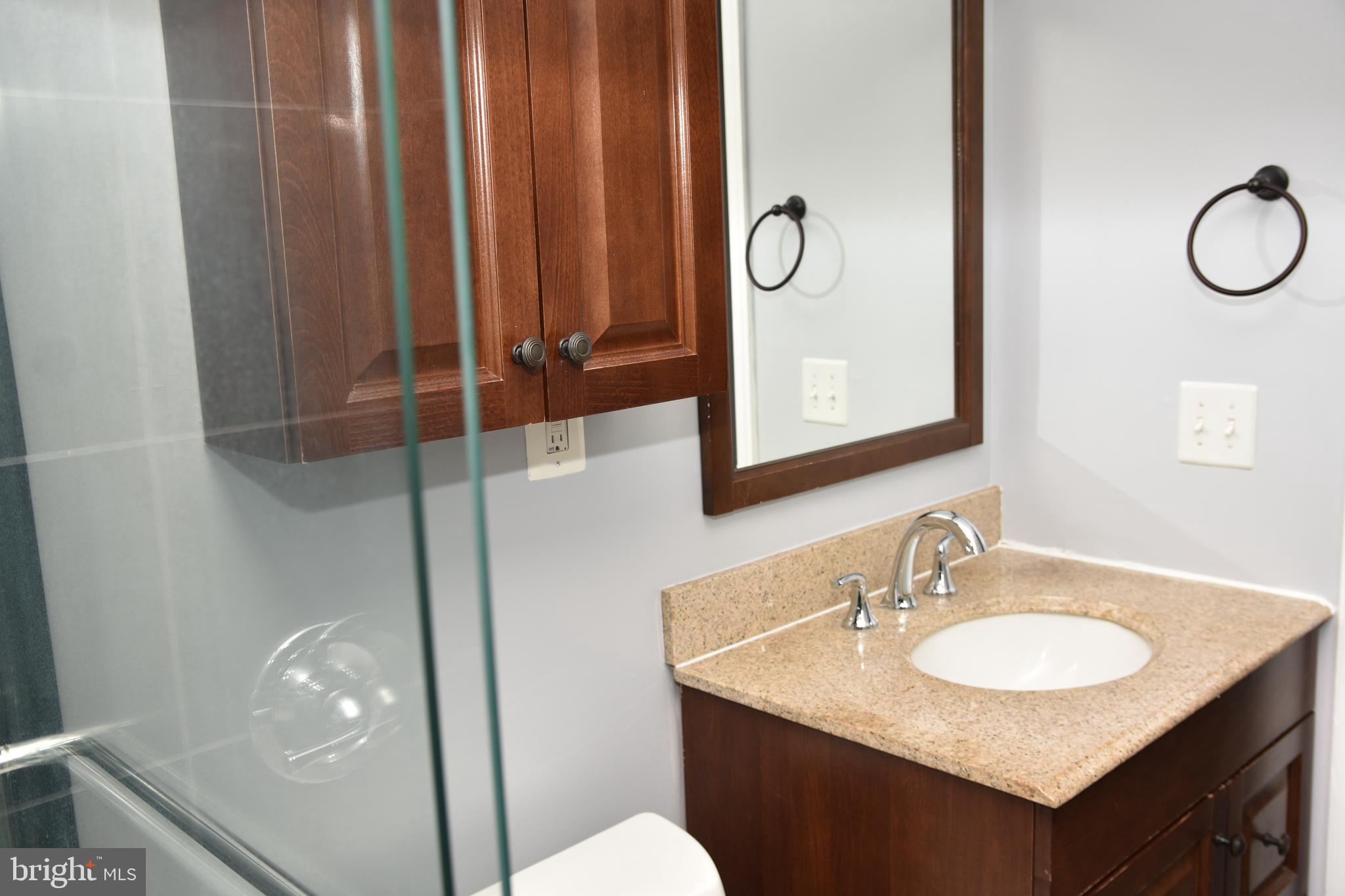 NORTH SPRINGFIELD - Residential Lease