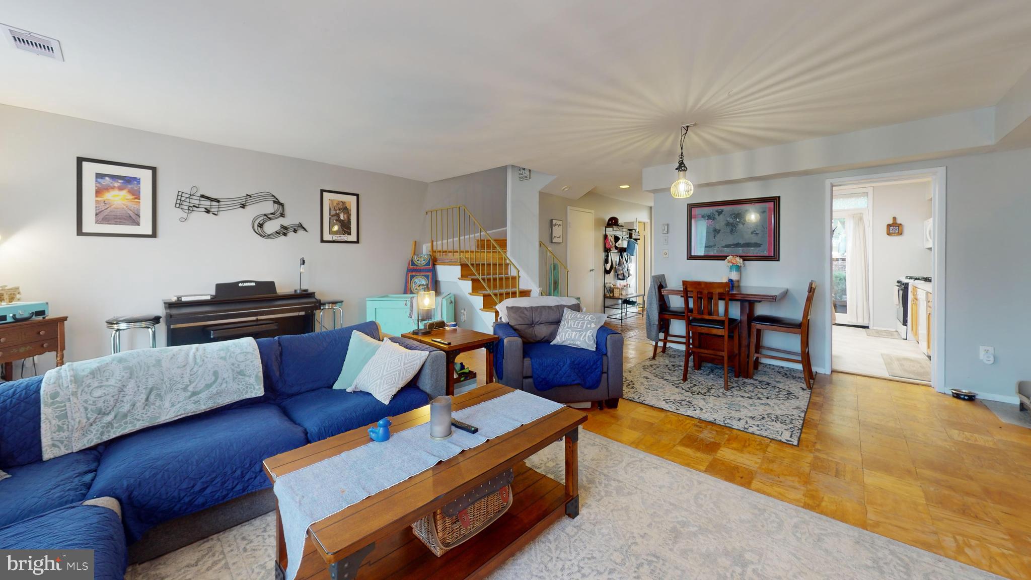 5729 N KINGS HIGHWAY 351