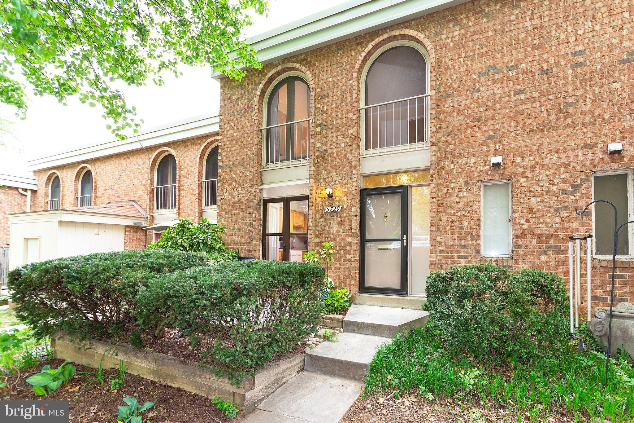 HUNTINGTON CLUB - Residential