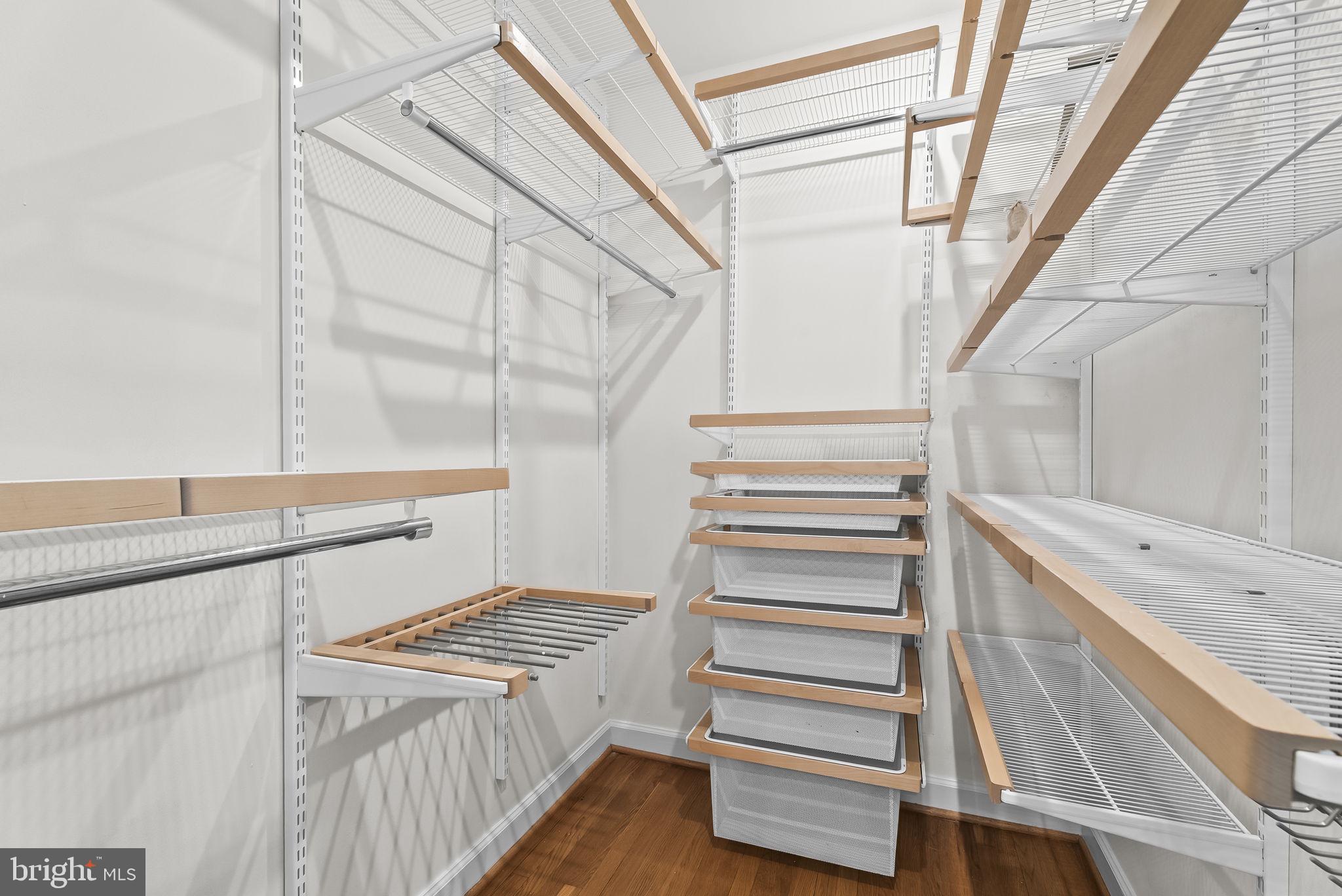 DUNLOP HILLS - Residential