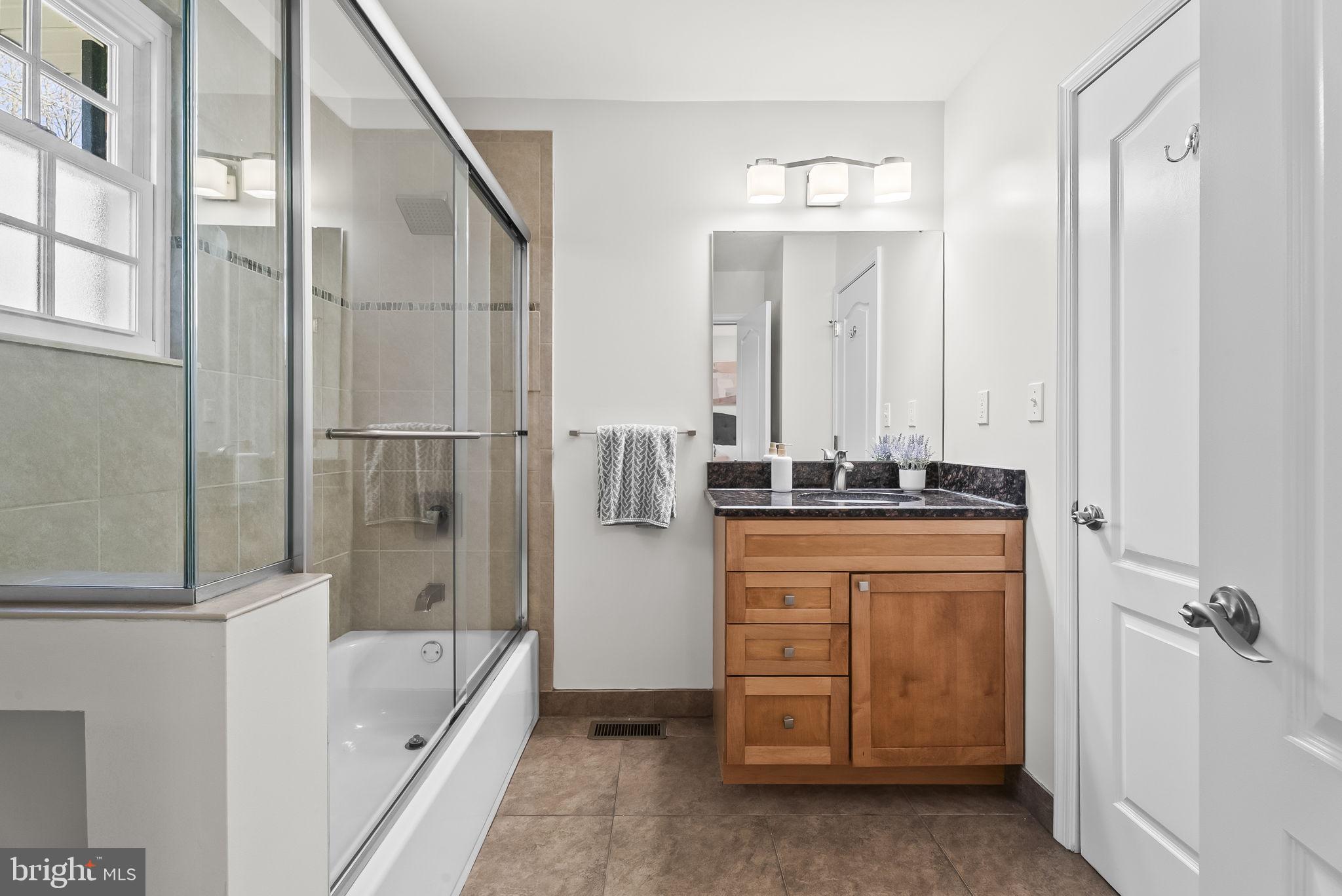 DUNLOP HILLS - Residential