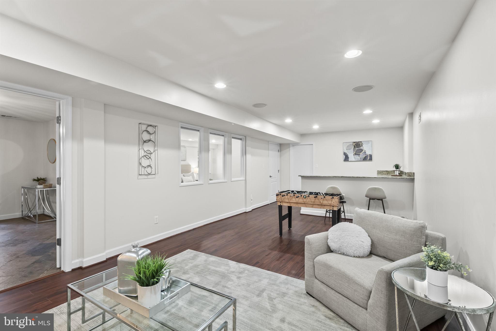 DUNLOP HILLS - Residential