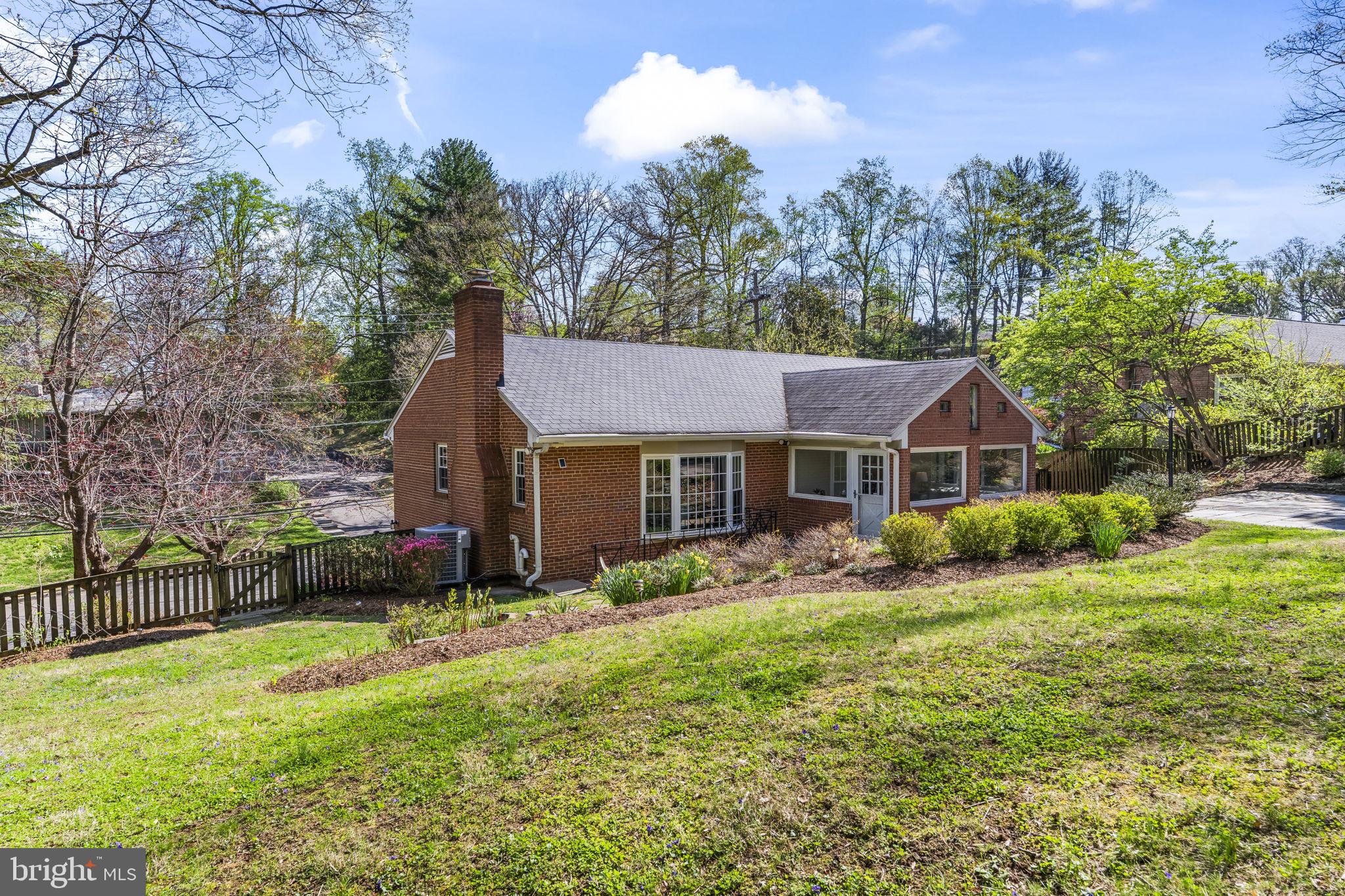 DUNLOP HILLS - Residential