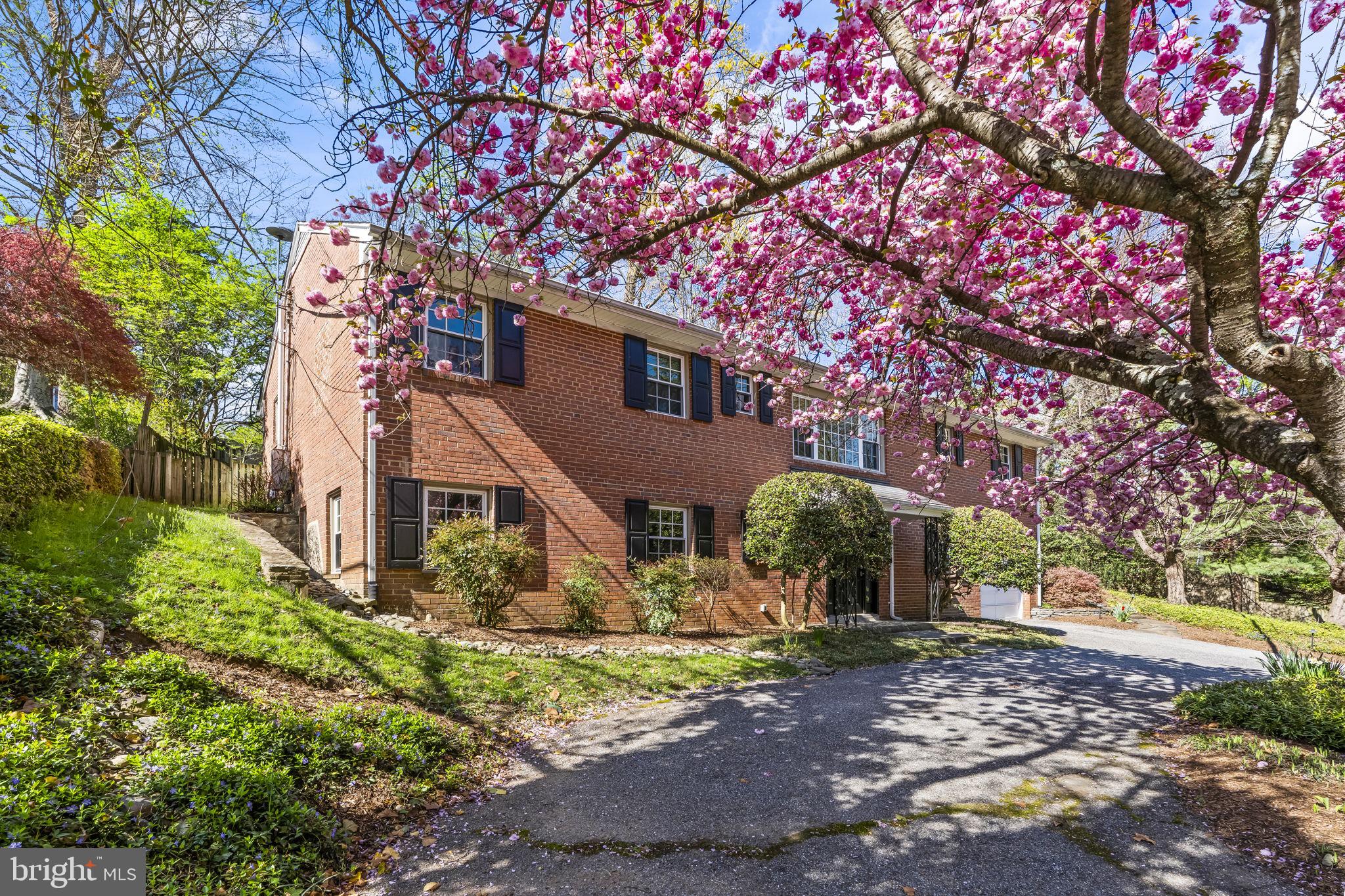 DUNLOP HILLS - Residential