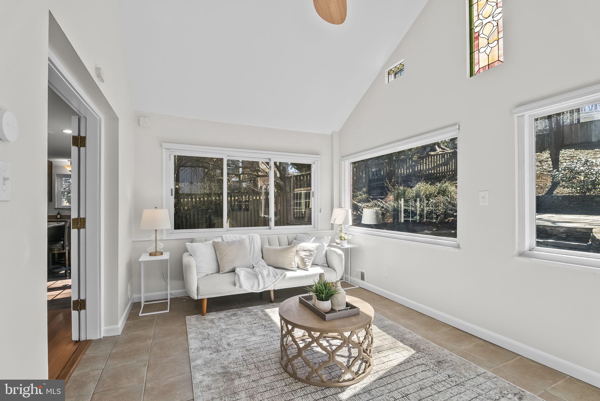 DUNLOP HILLS - Residential