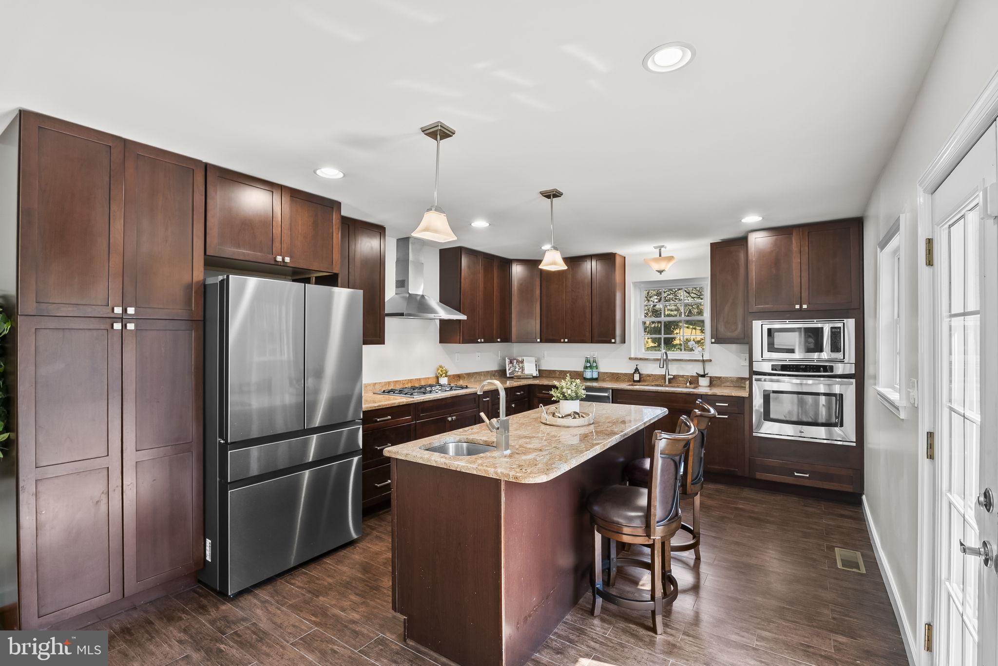 DUNLOP HILLS - Residential