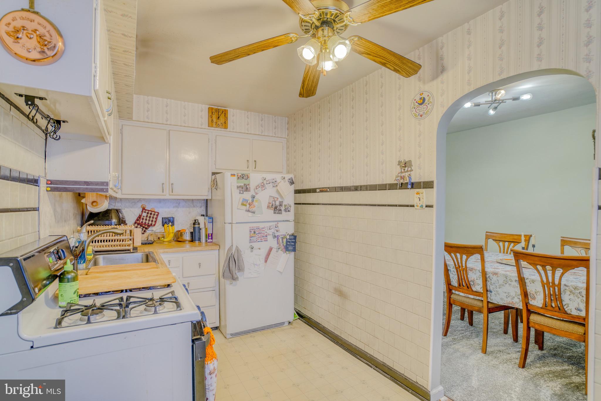 CRISPIN GARDENS - Residential