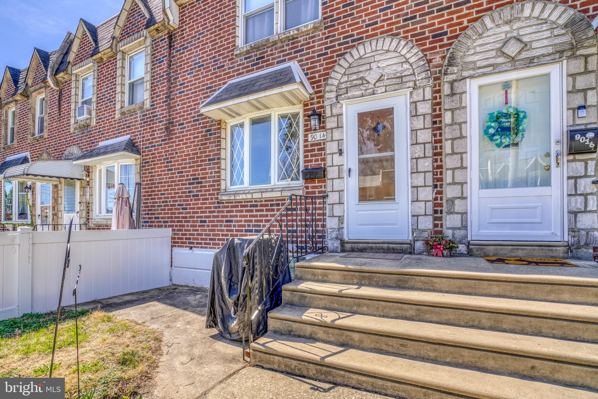 CRISPIN GARDENS - Residential