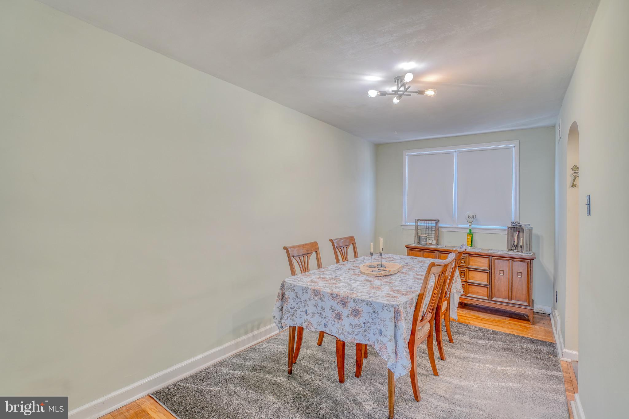 CRISPIN GARDENS - Residential