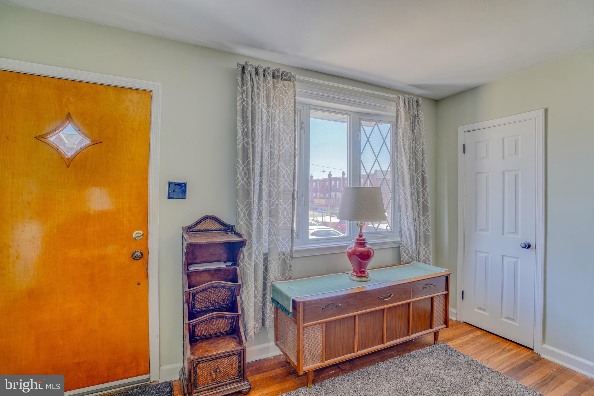 CRISPIN GARDENS - Residential