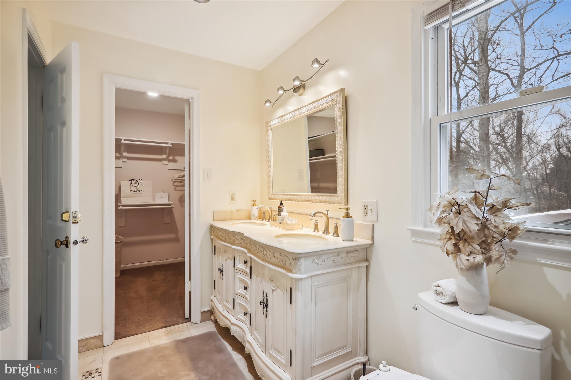 FALLSWOOD - Residential