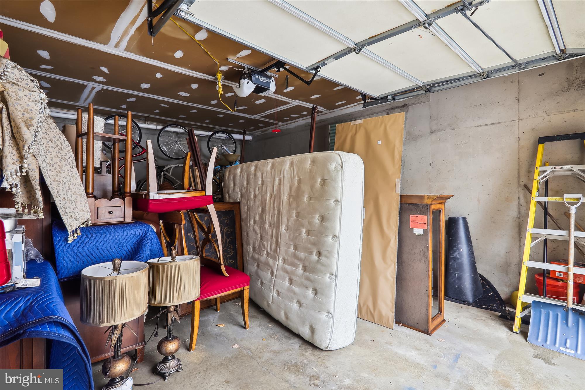 FALLSWOOD - Residential