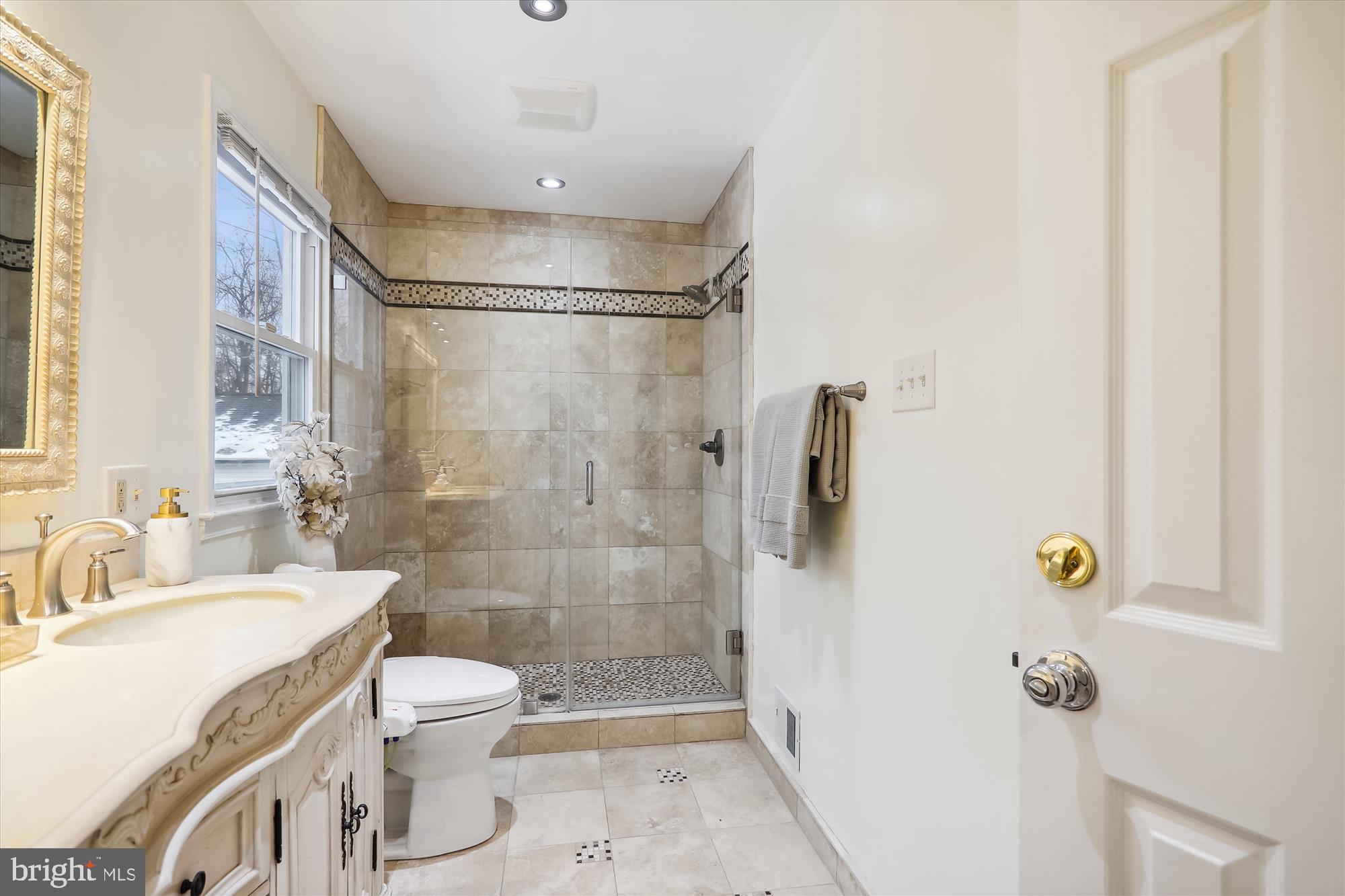 FALLSWOOD - Residential